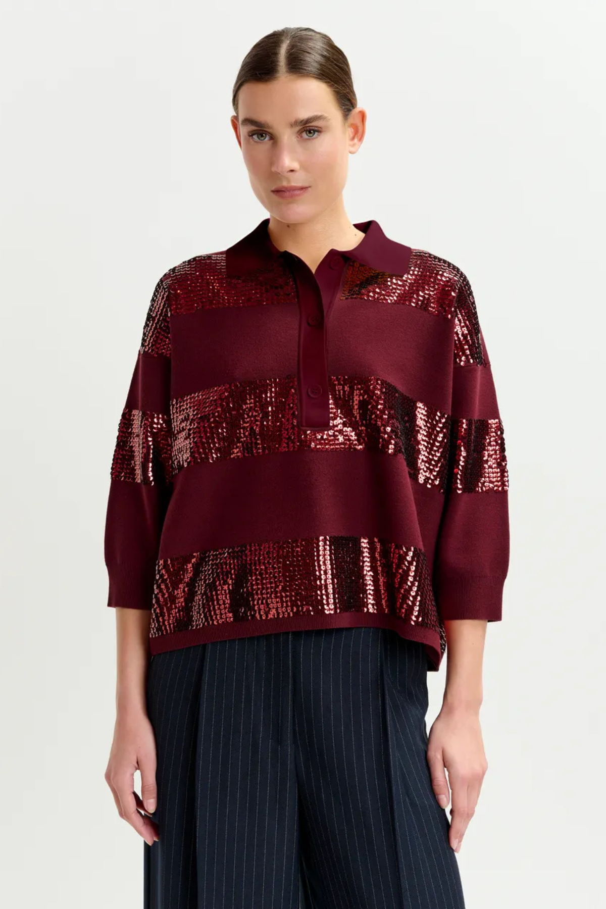 Polo de lentejuelas a rayas Illuminati de Essentiel Antwerp