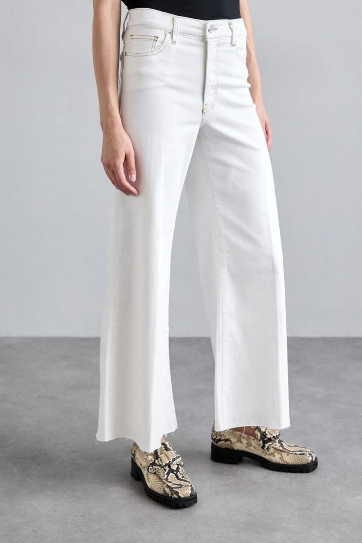 Frame Le Slim Palazzo Crop Jeans - White Raw Fray