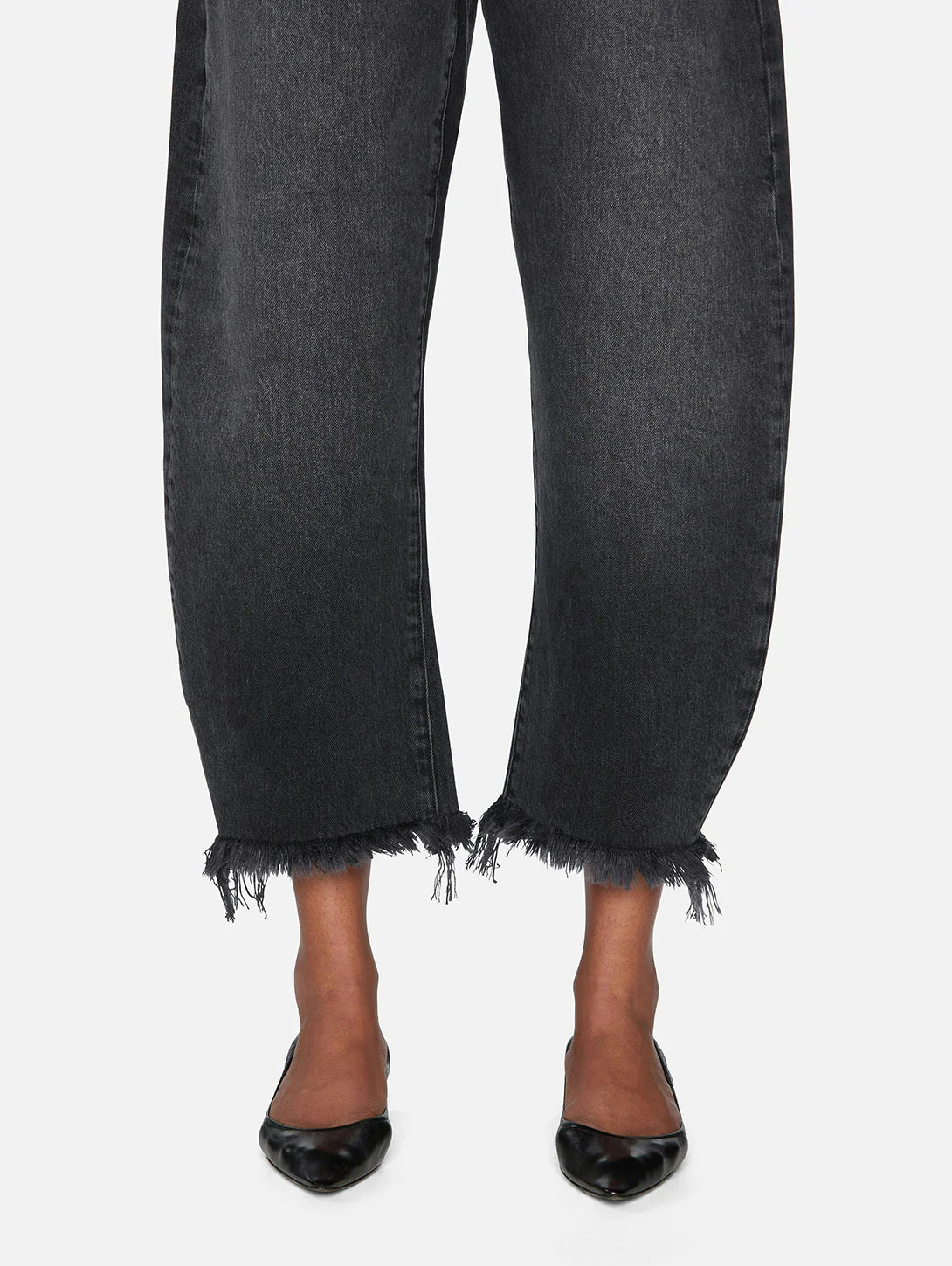 Jeans recortados con burbujas Frame The Bubble