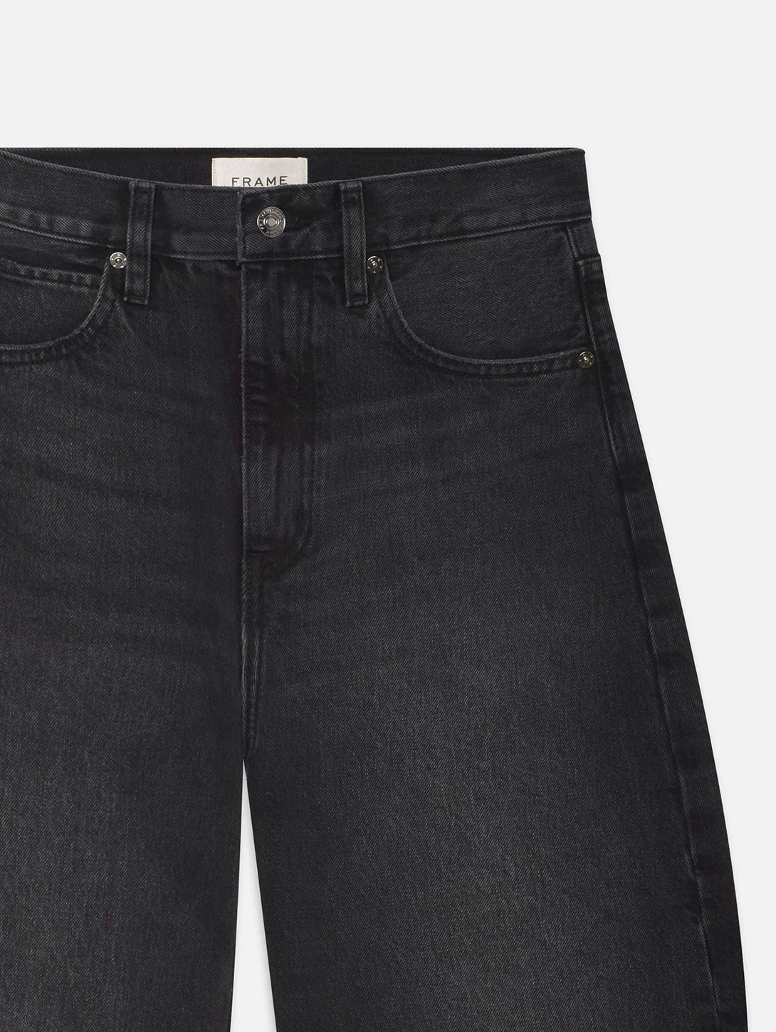 Jeans recortados con burbujas Frame The Bubble