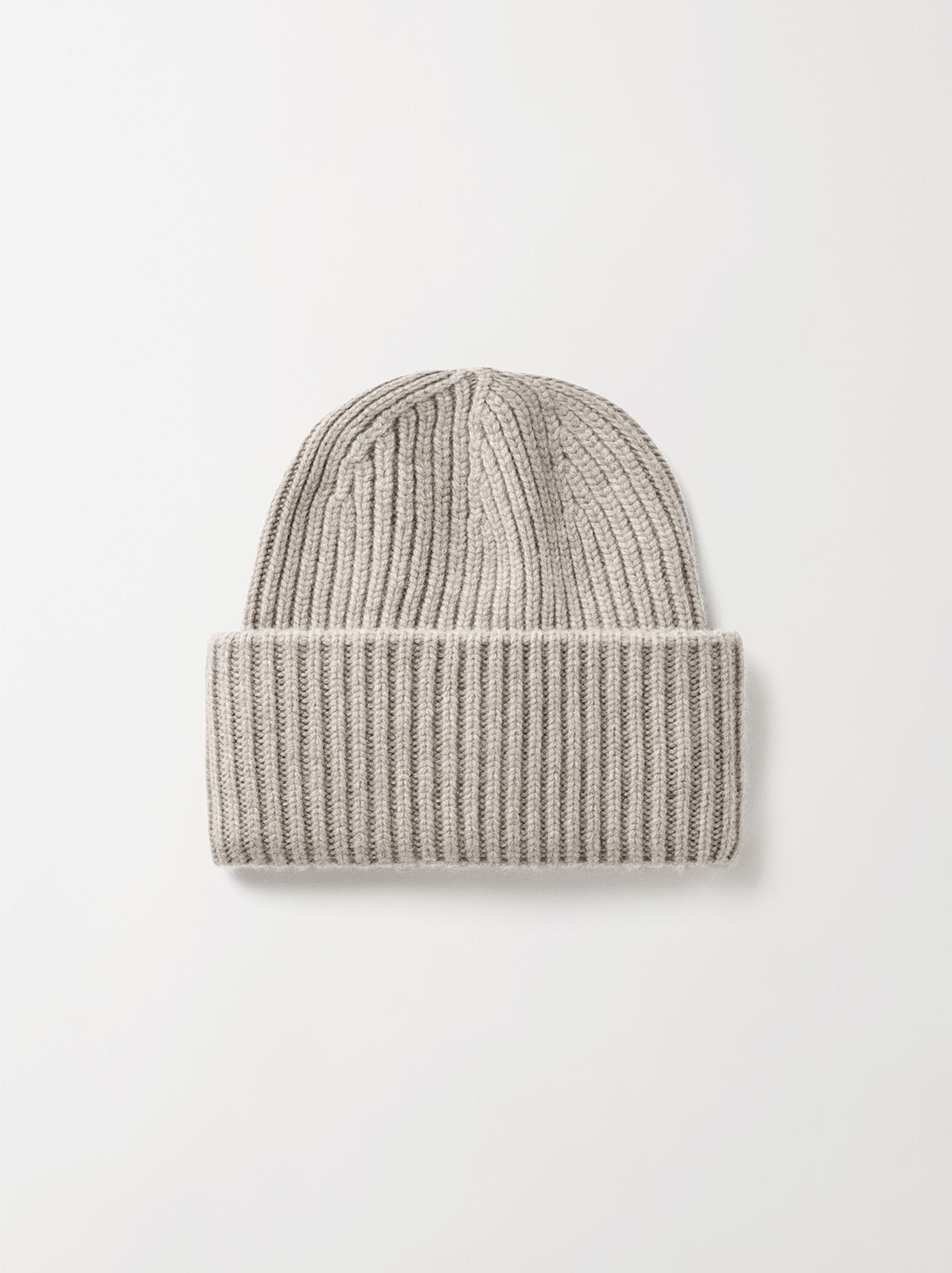 Soft Goat Ribbed Beanie