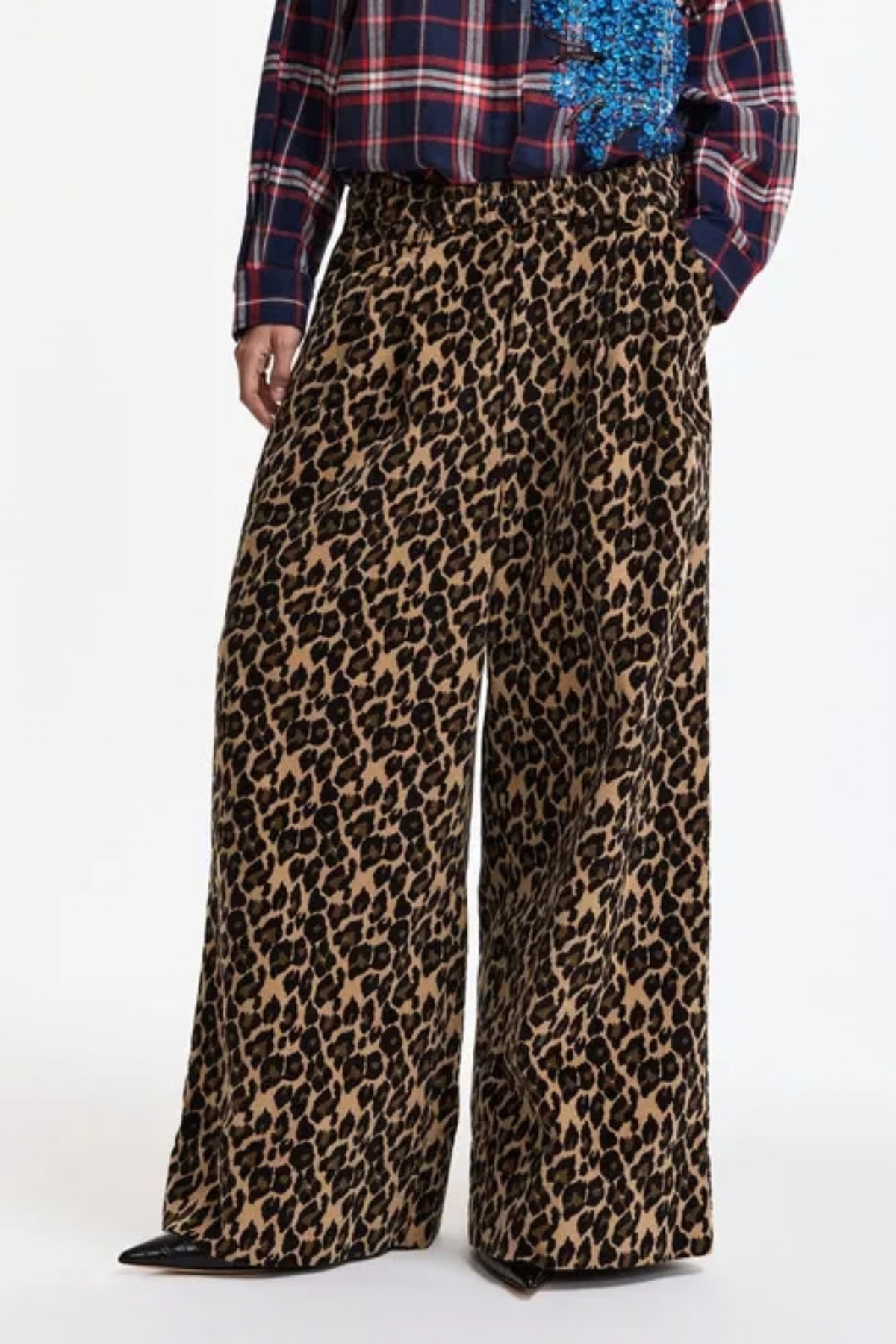 Essentiel Antwerp Kelly Oversized Pants - Black/Brown