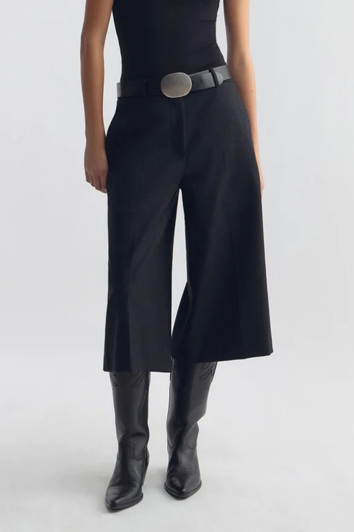 Nili Lotan Ilford Gaucho Pant - Dark Charcoal