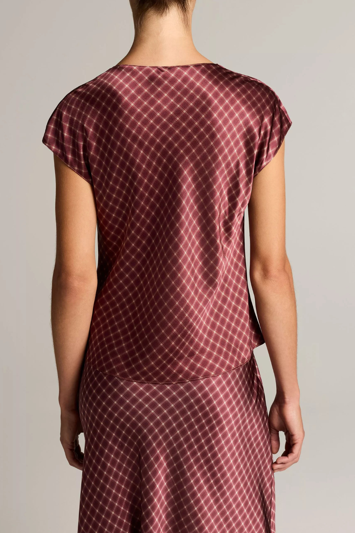 Vince Ombre Plaid On Cowlneck Cap Sleeve Blouse - Black Rose/Oak Buff