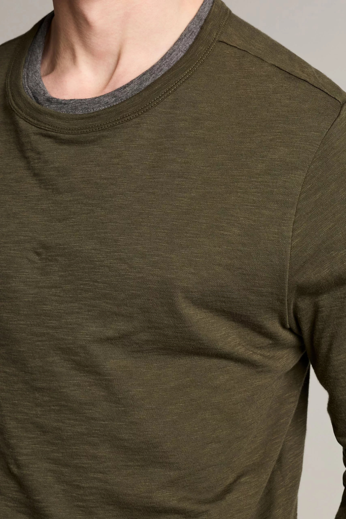 Vince Men's Fine Slub Double Layer L/S Crewneck - Night Leaf/ Medium Heather Grey