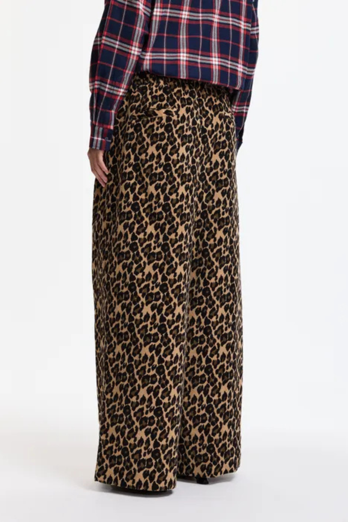 Essentiel Antwerp Kelly Oversized Pants - Black/Brown