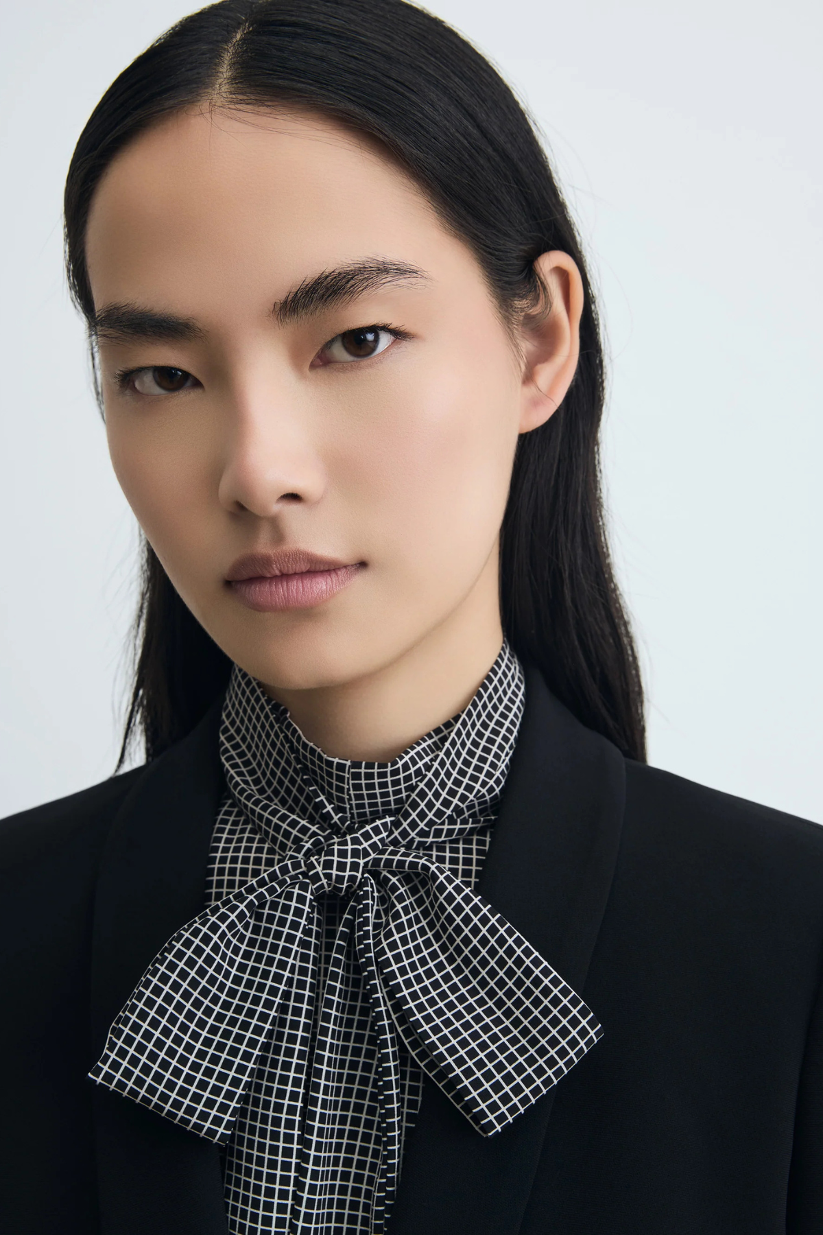 Judith & Charles Mockneck Sleeveless Alta Blouse with Tie - Black/Off White