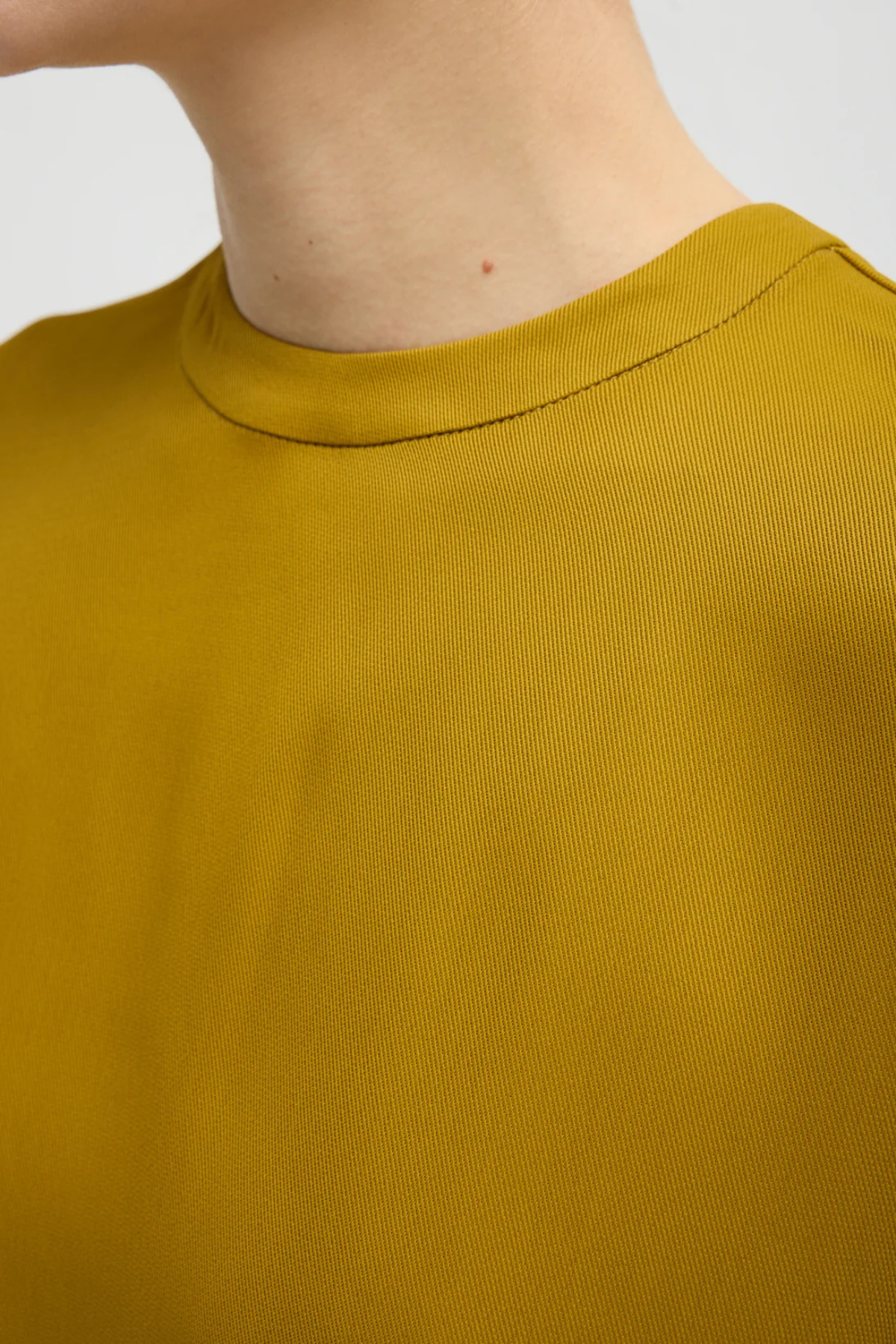 Tibi Eco Acetate Viscose Easy T-Shirt With Slit Detail - Mustard