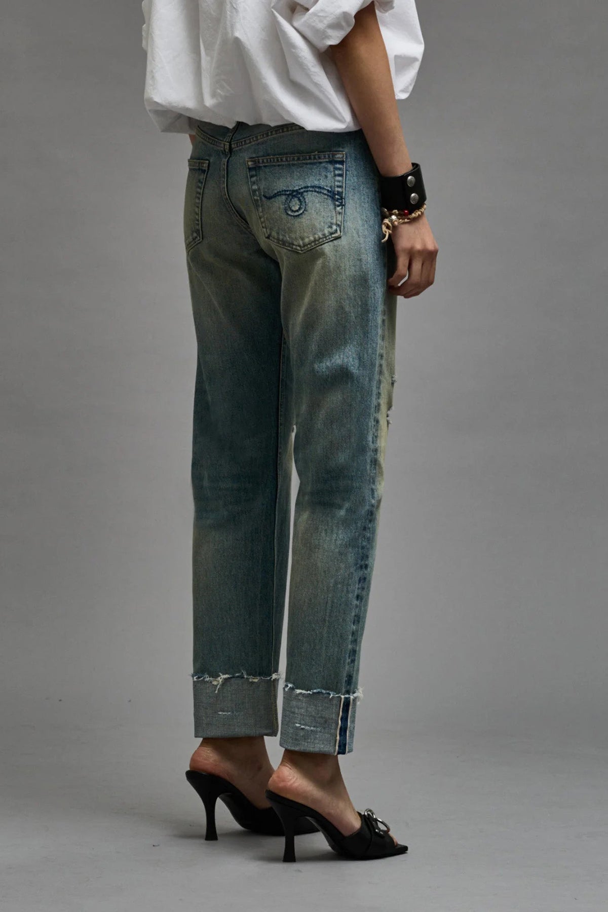 Vaqueros Romeo con puños R13