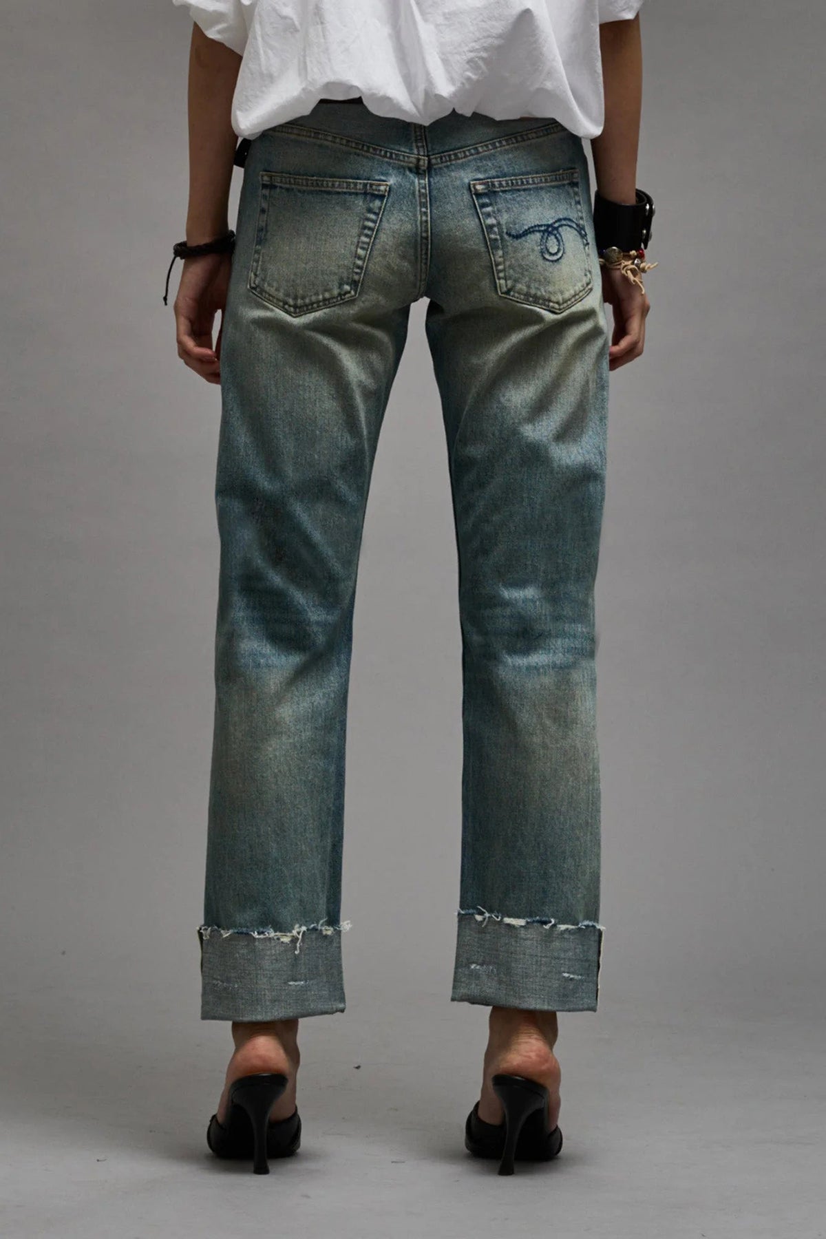 Vaqueros Romeo con puños R13