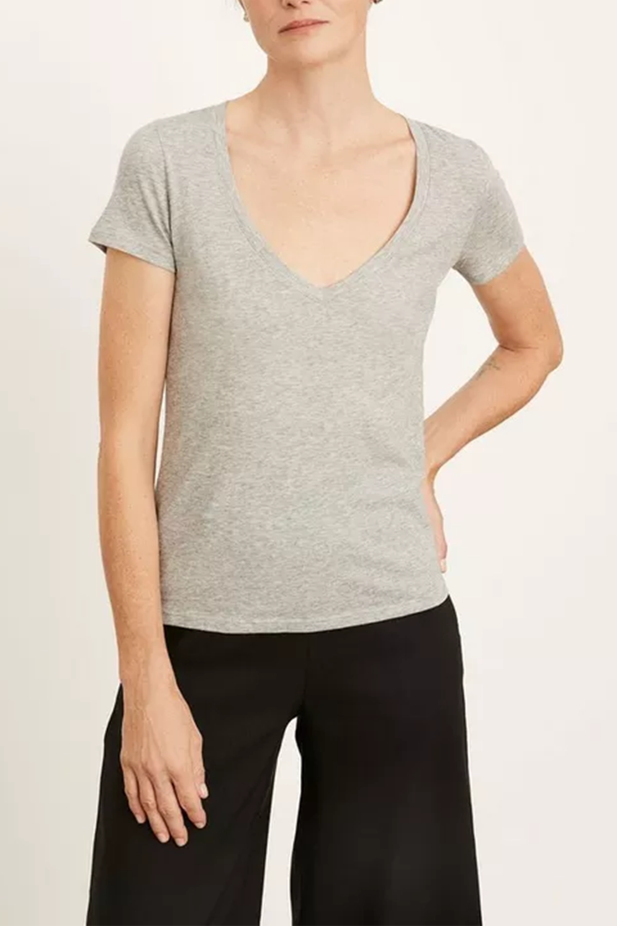 Col en V essentiel Vince