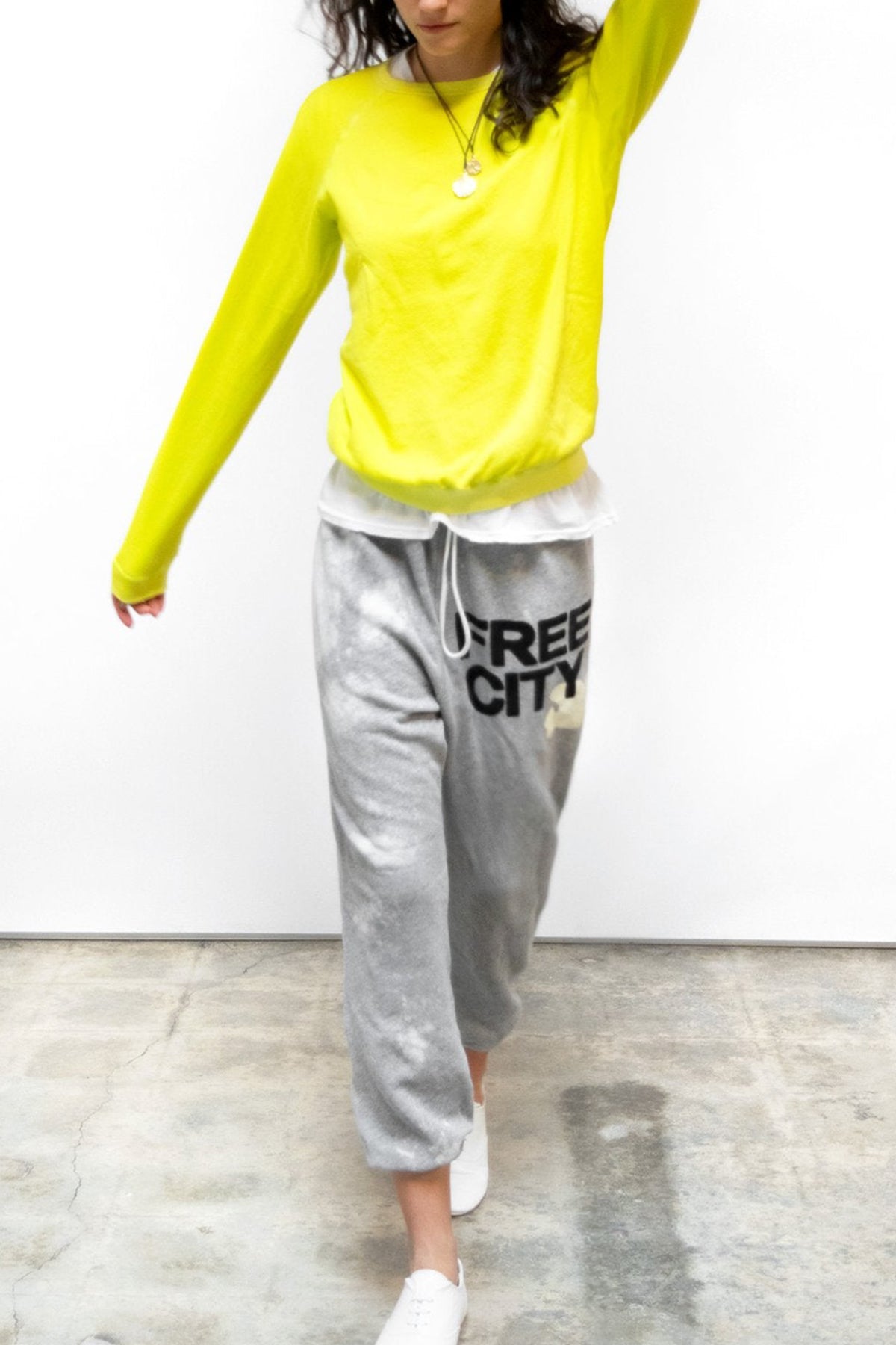 Sweat Freecity Lucky Rabbits