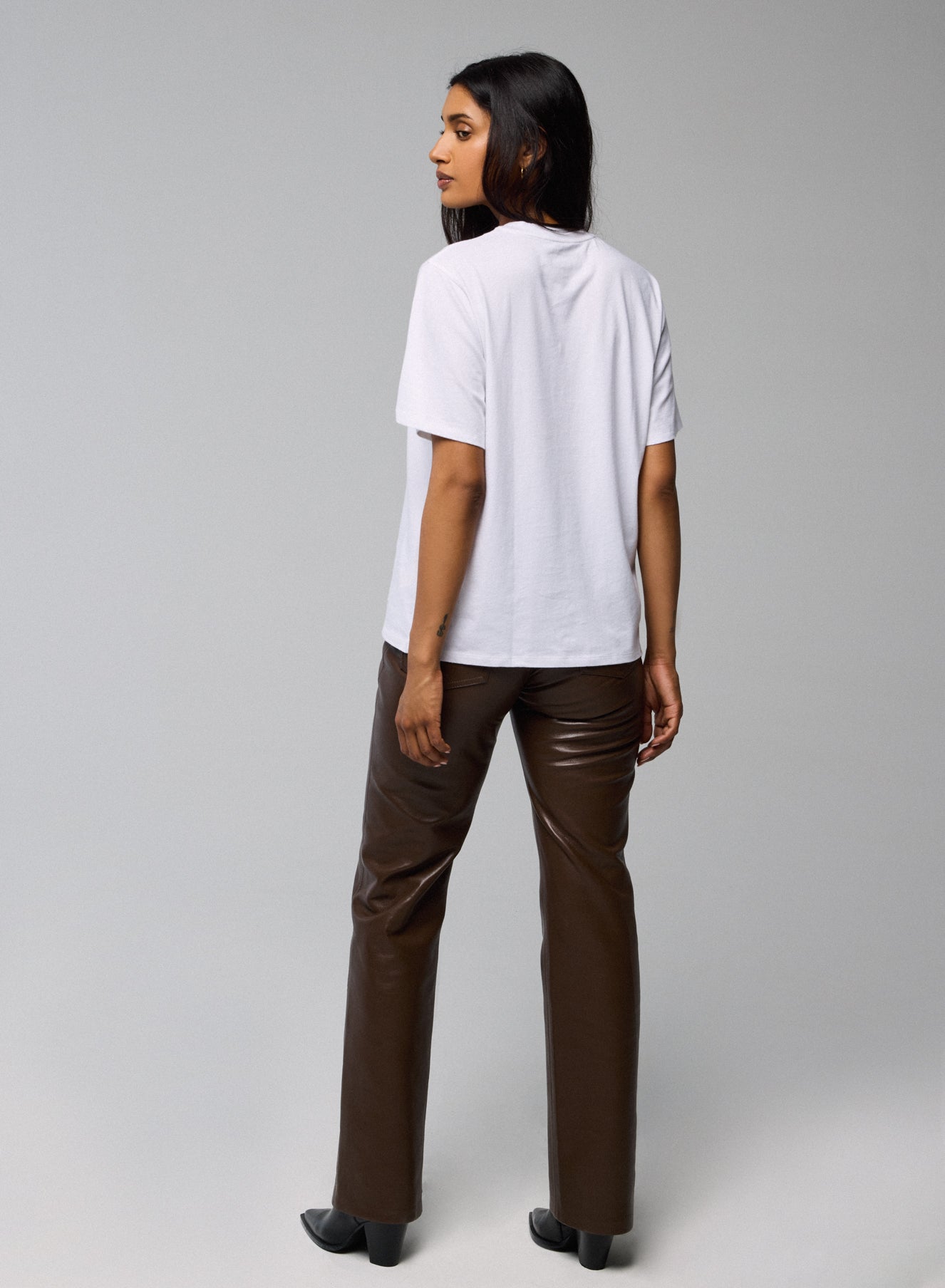 Majestic Filatures Deluxe Cotton Semi Relaxed Short Sleeve Crewneck Tee