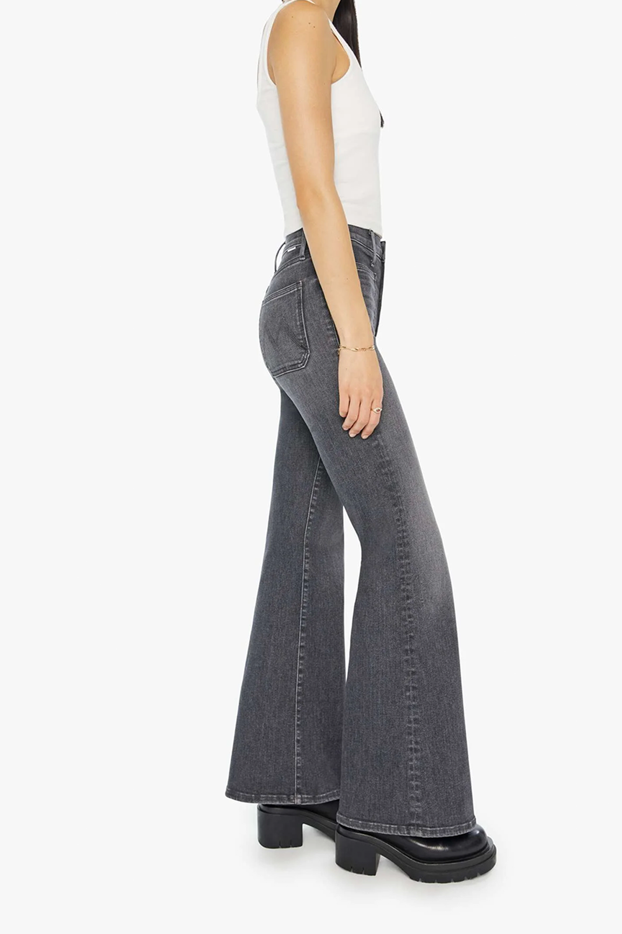 Vaqueros Twister con bolsillo de parche de Mother The Patch Pocket