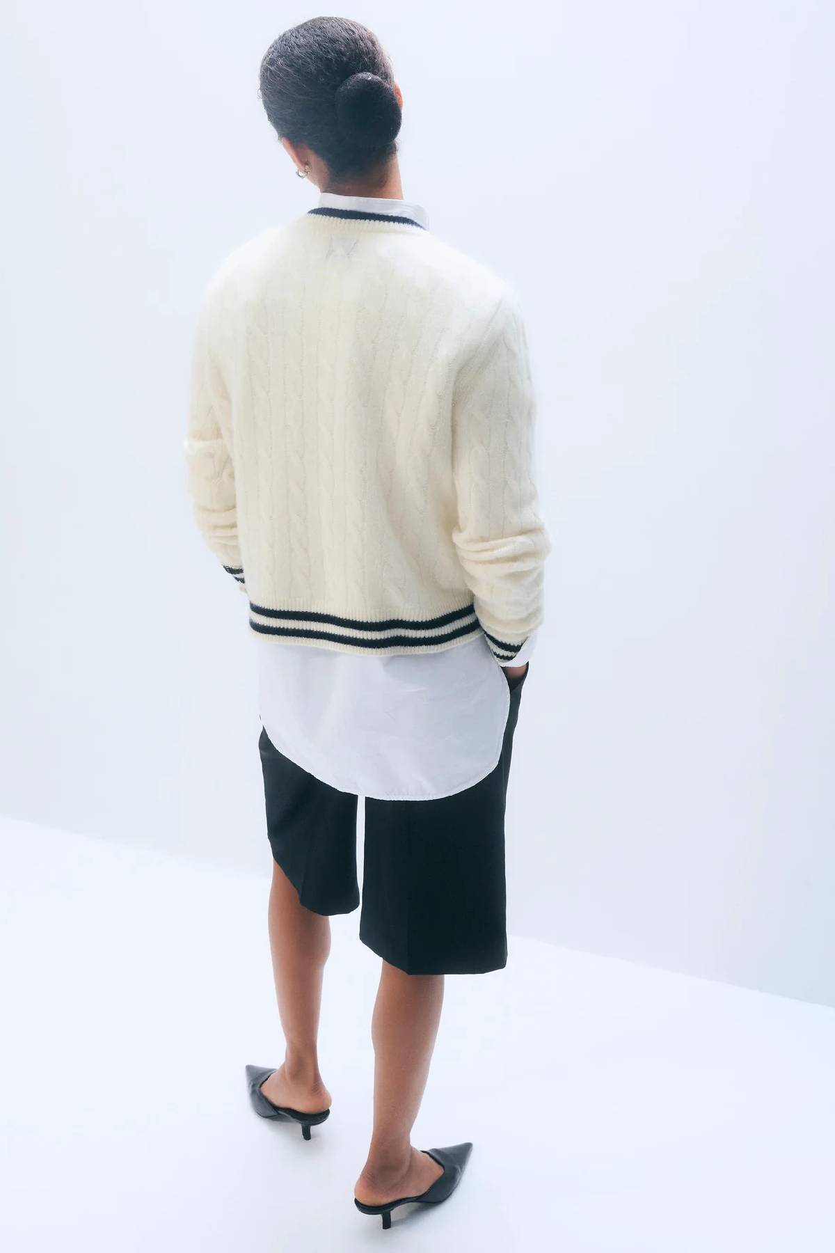 White + Warren Cashmere Cable Crewneck Sweater