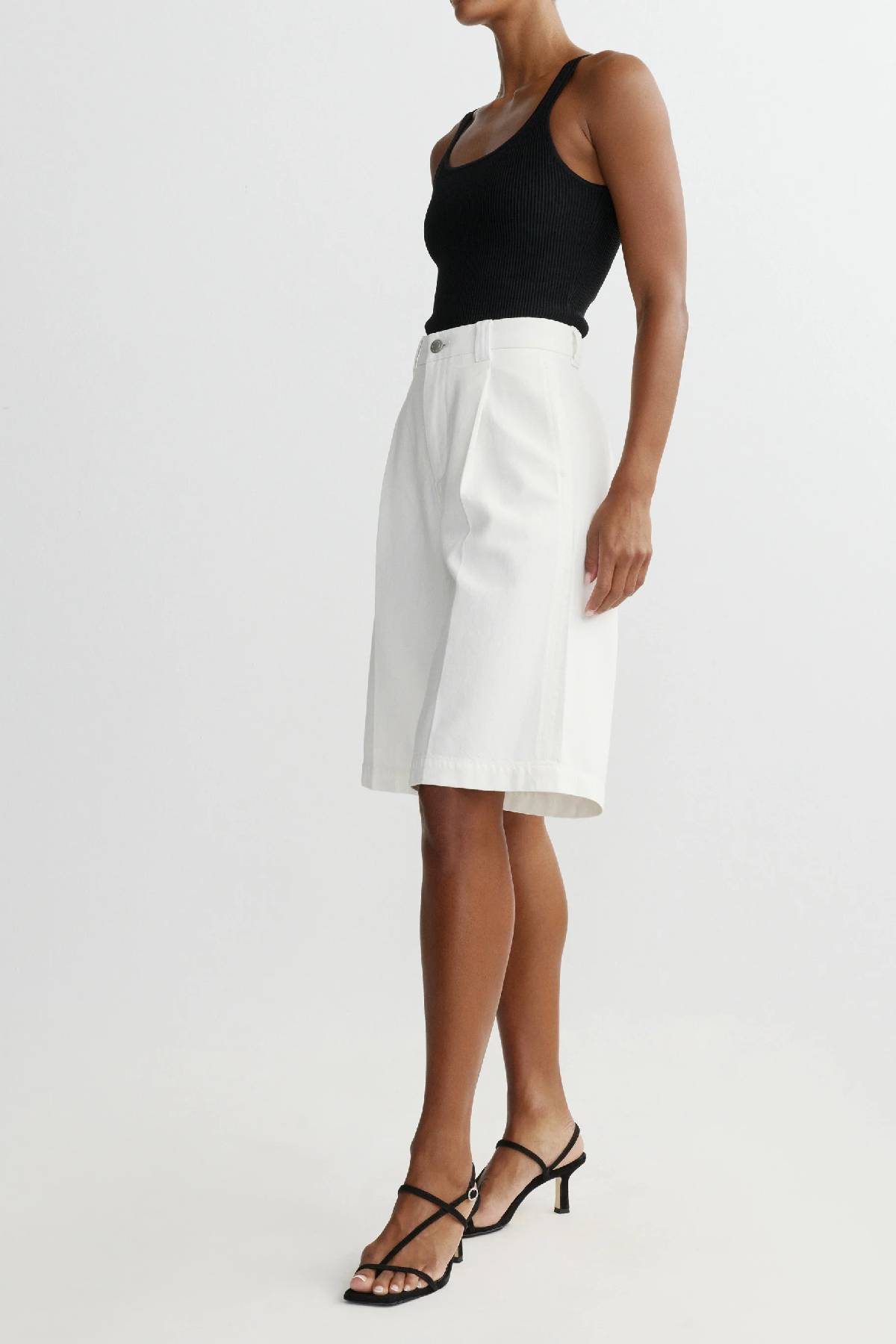 DL1961 Hepburn Short