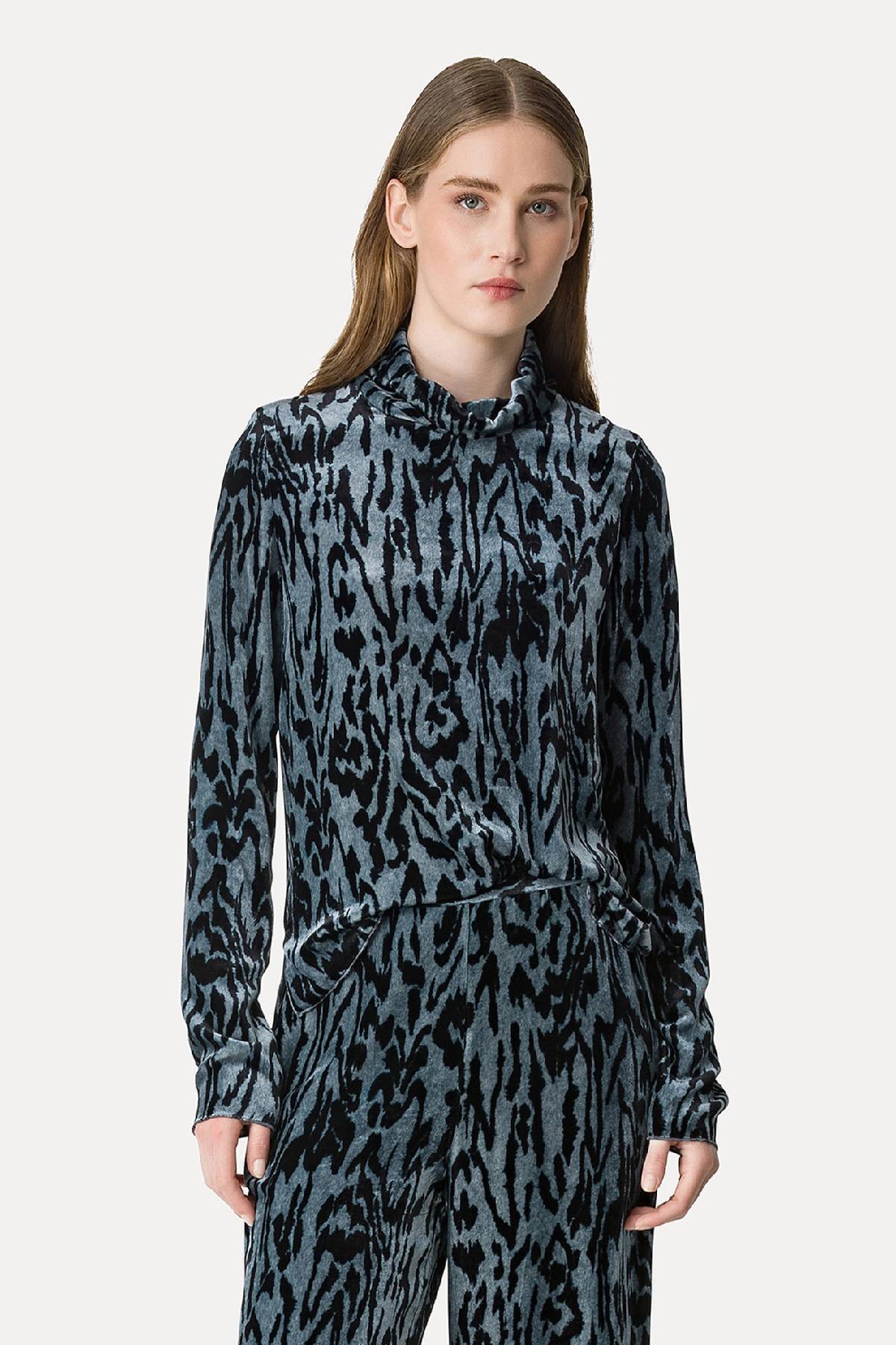 Forte Forte "Moiré" Print Velvet Turtleneck Shirt