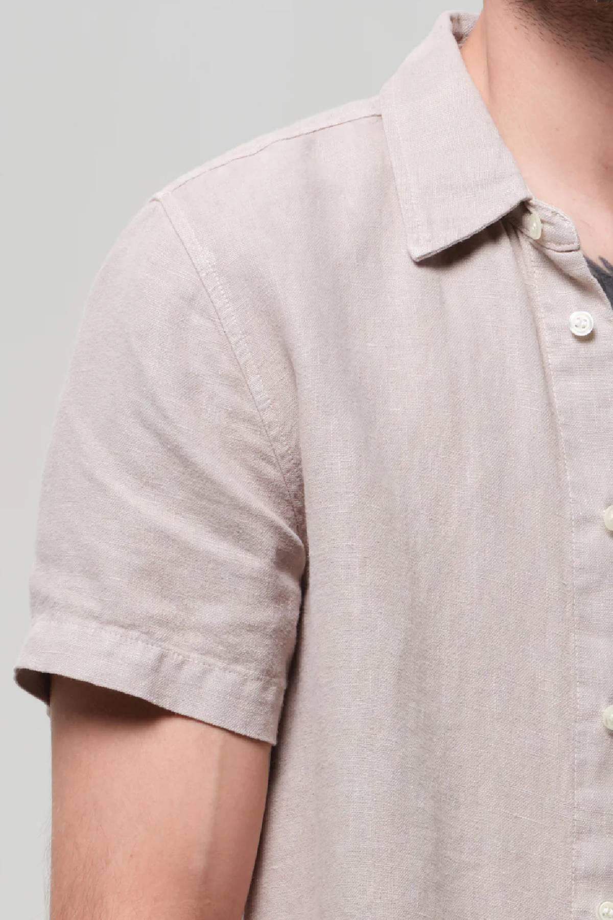 Citizens of Humanity Men's Short Sleeve Pocket Cairo Shirt - Wheat