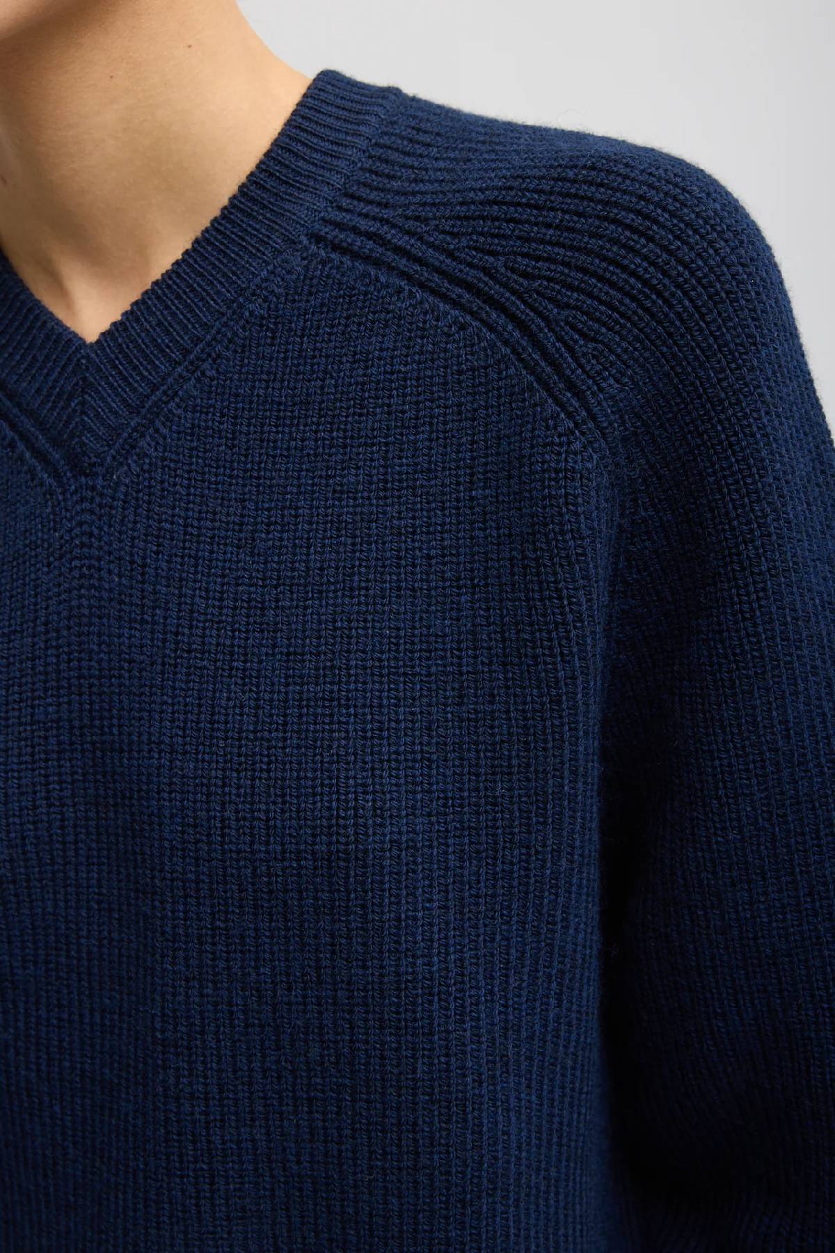 Tibi Cardigan Stitch V-Neck Easy Pullover