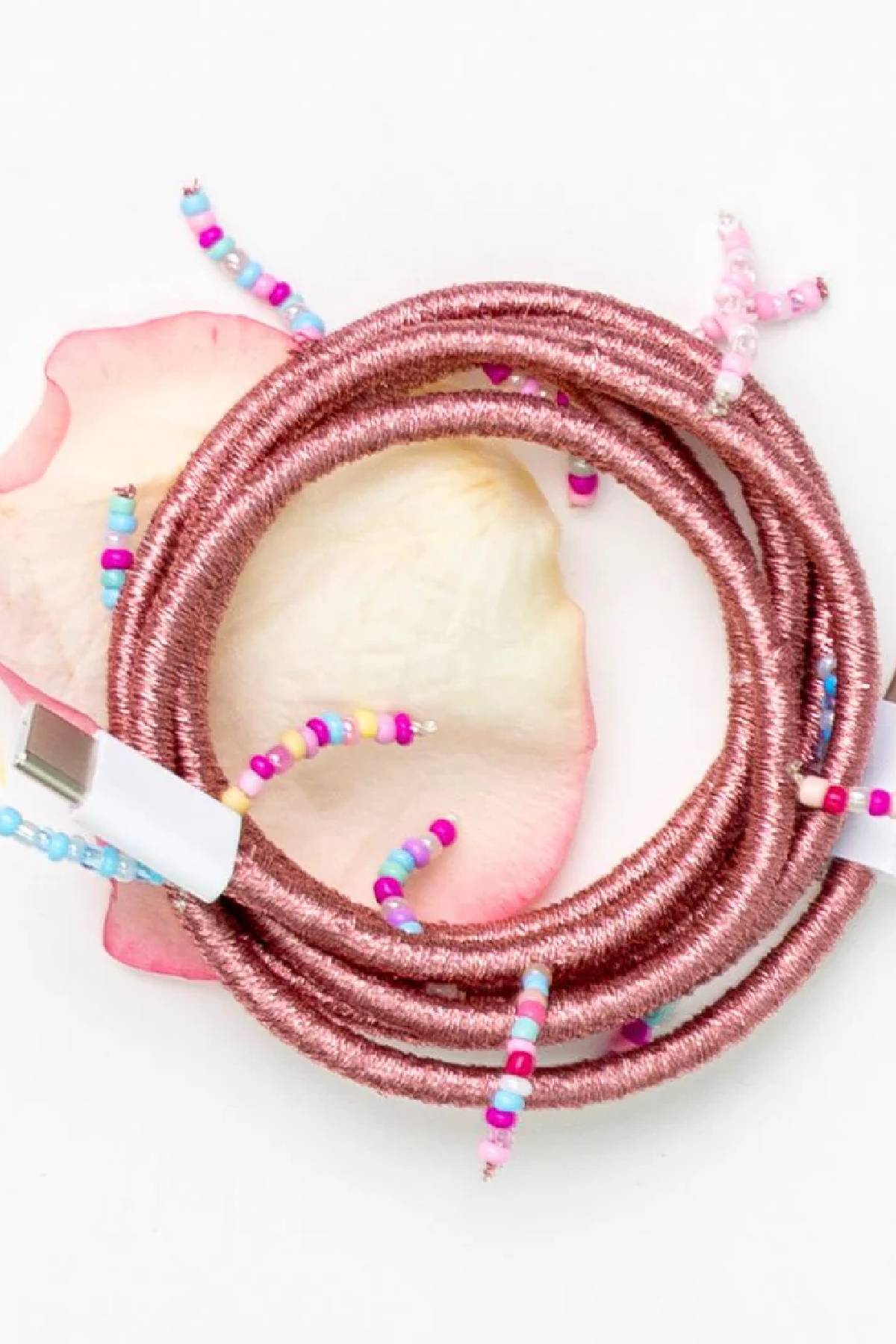 LE POM POM Earphones With Charms