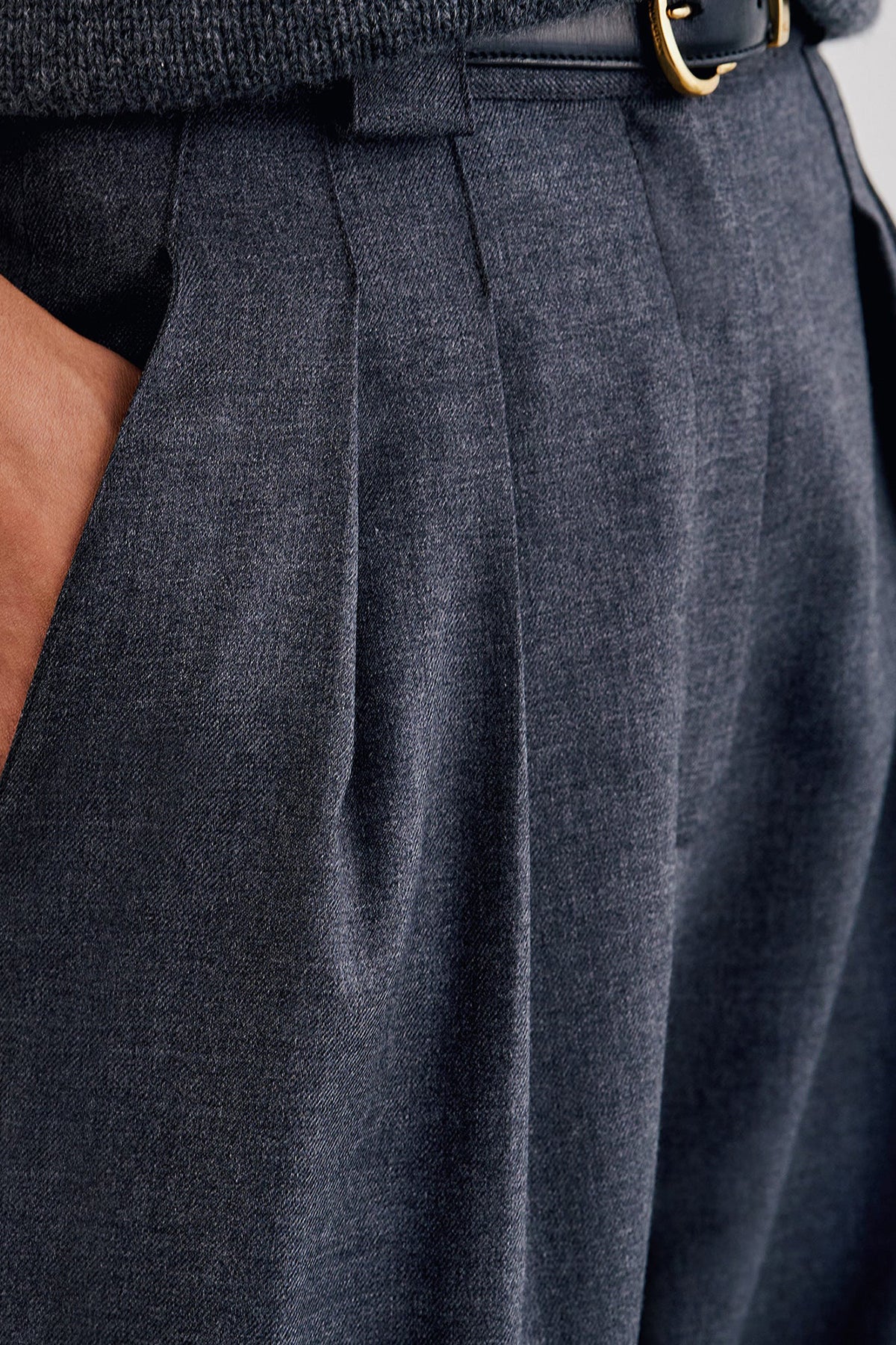 Nili Lotan Abella Pleated Pant