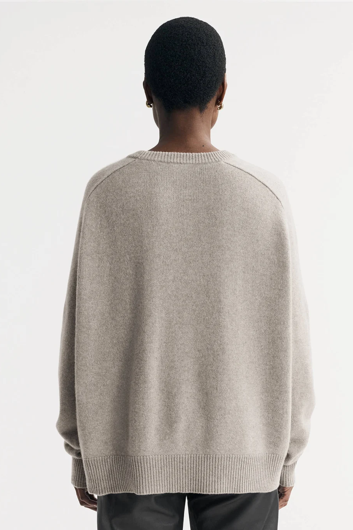 Cuello redondo Boyfriend de cabra suave