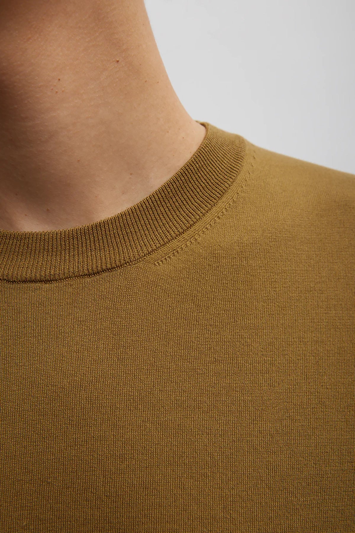 Tibi Super Fine Gauge Perfect Short Sleeve Men's Pullover