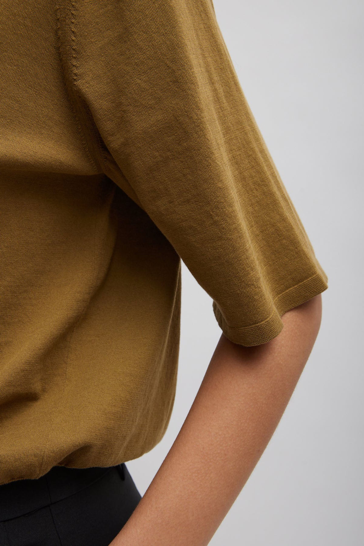 Tibi Super Fine Gauge Perfect Short Sleeve Men's Pullover