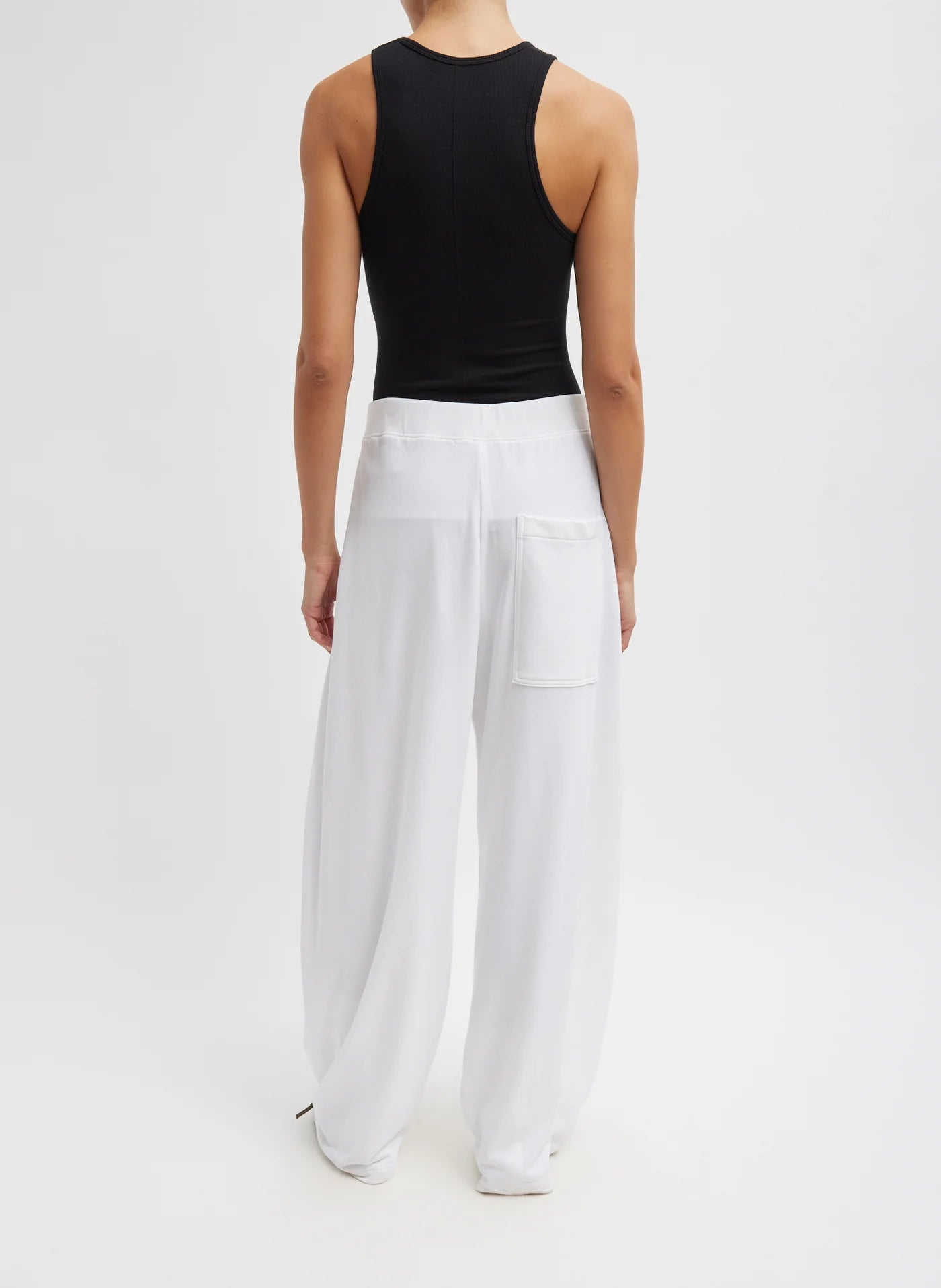 Camiseta sin mangas circular de canalé fino Tibi