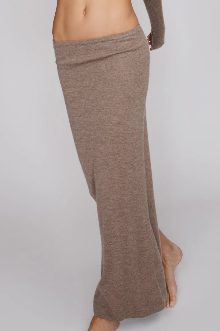 Éterne Emma Cashmere Maxi Skirt