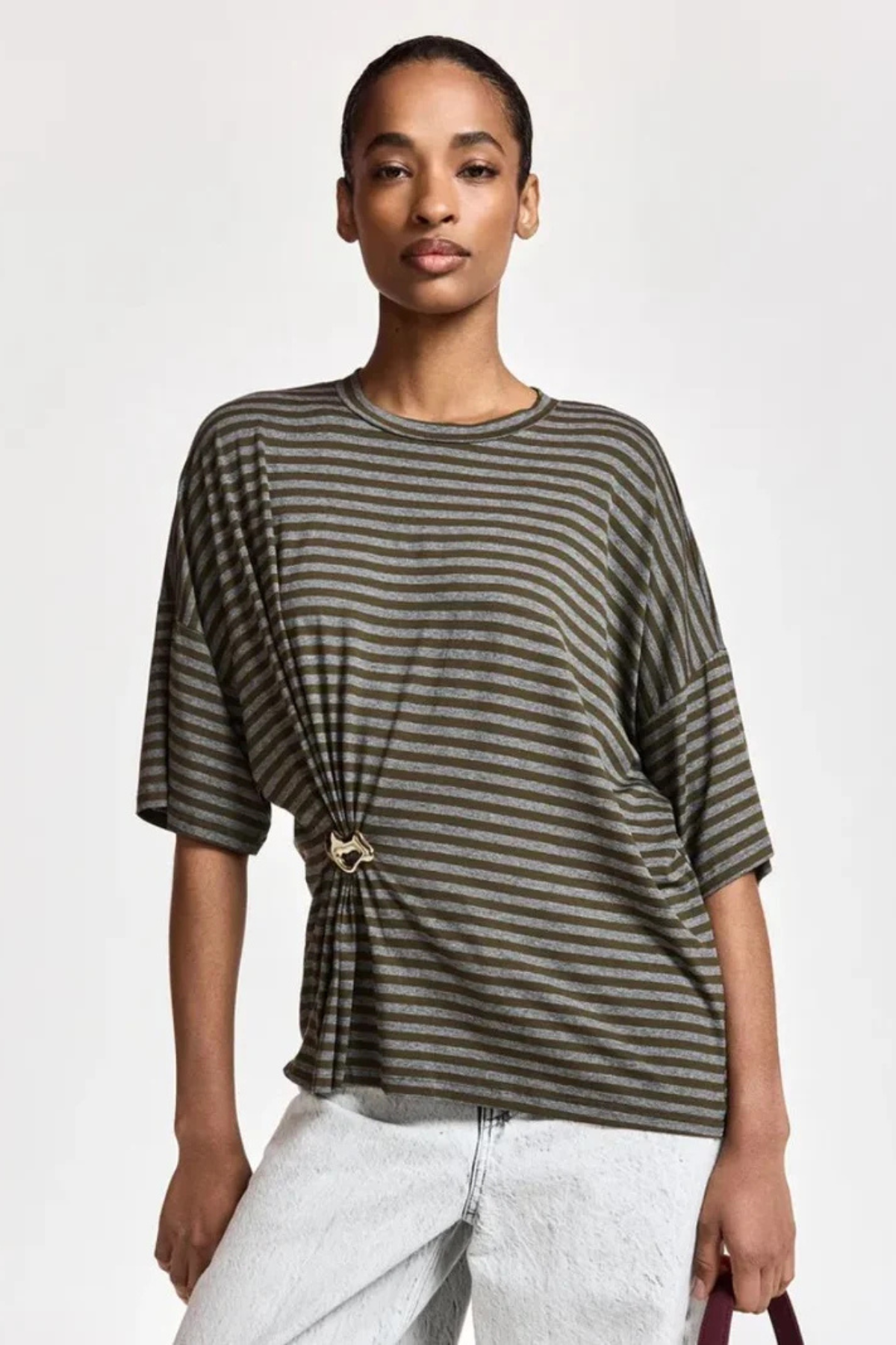 Essentiel Antwerp Kriss Striped T-Shirt With Brooch - Khaki Mission