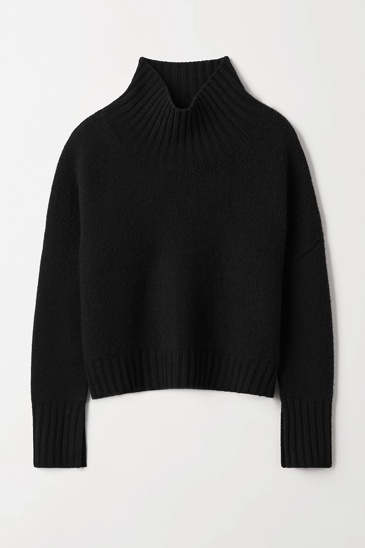 Cuello alto de novia de cabra suave