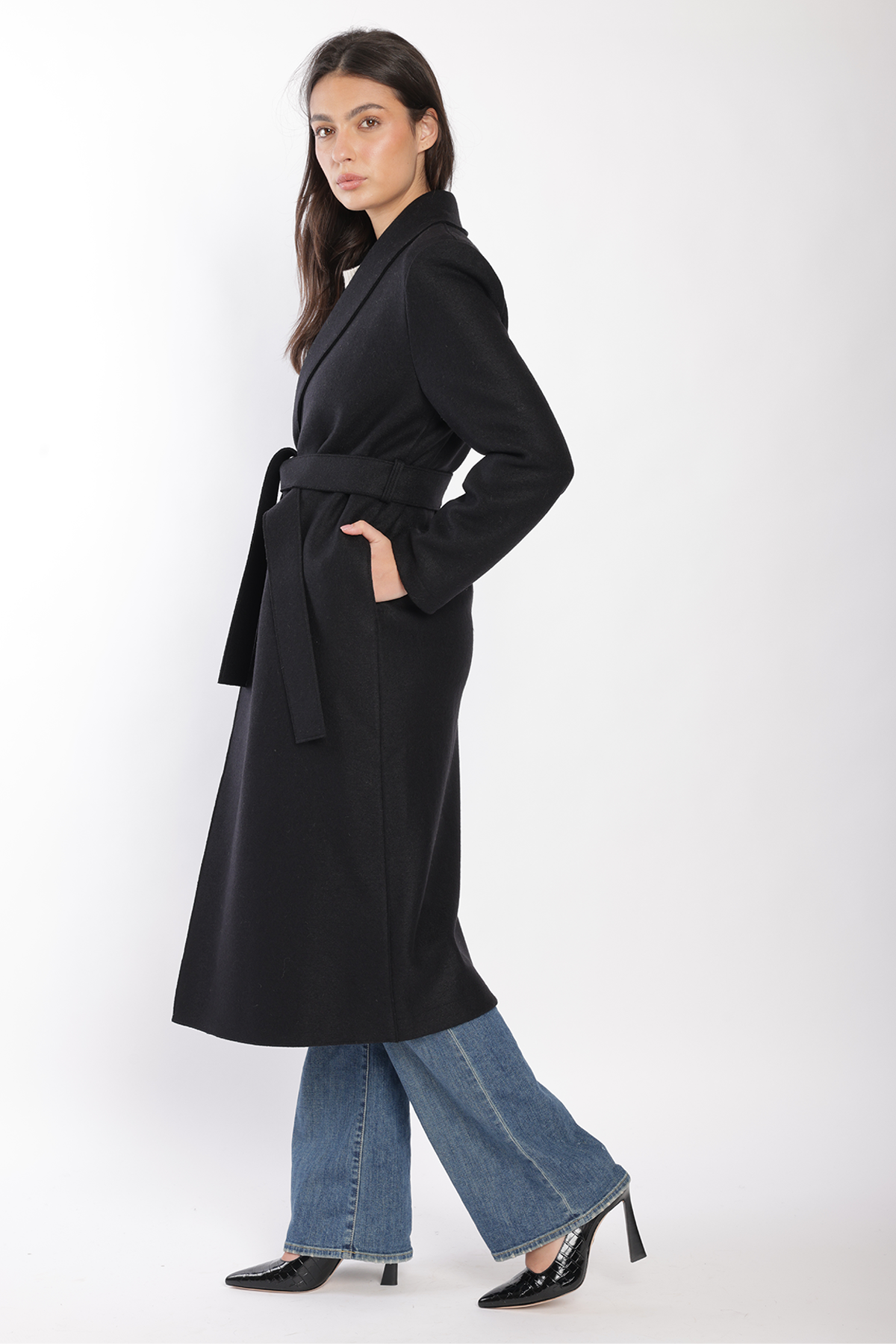 Harris Wharf Shawl Collar Coat With S. Pads Pressed Wool