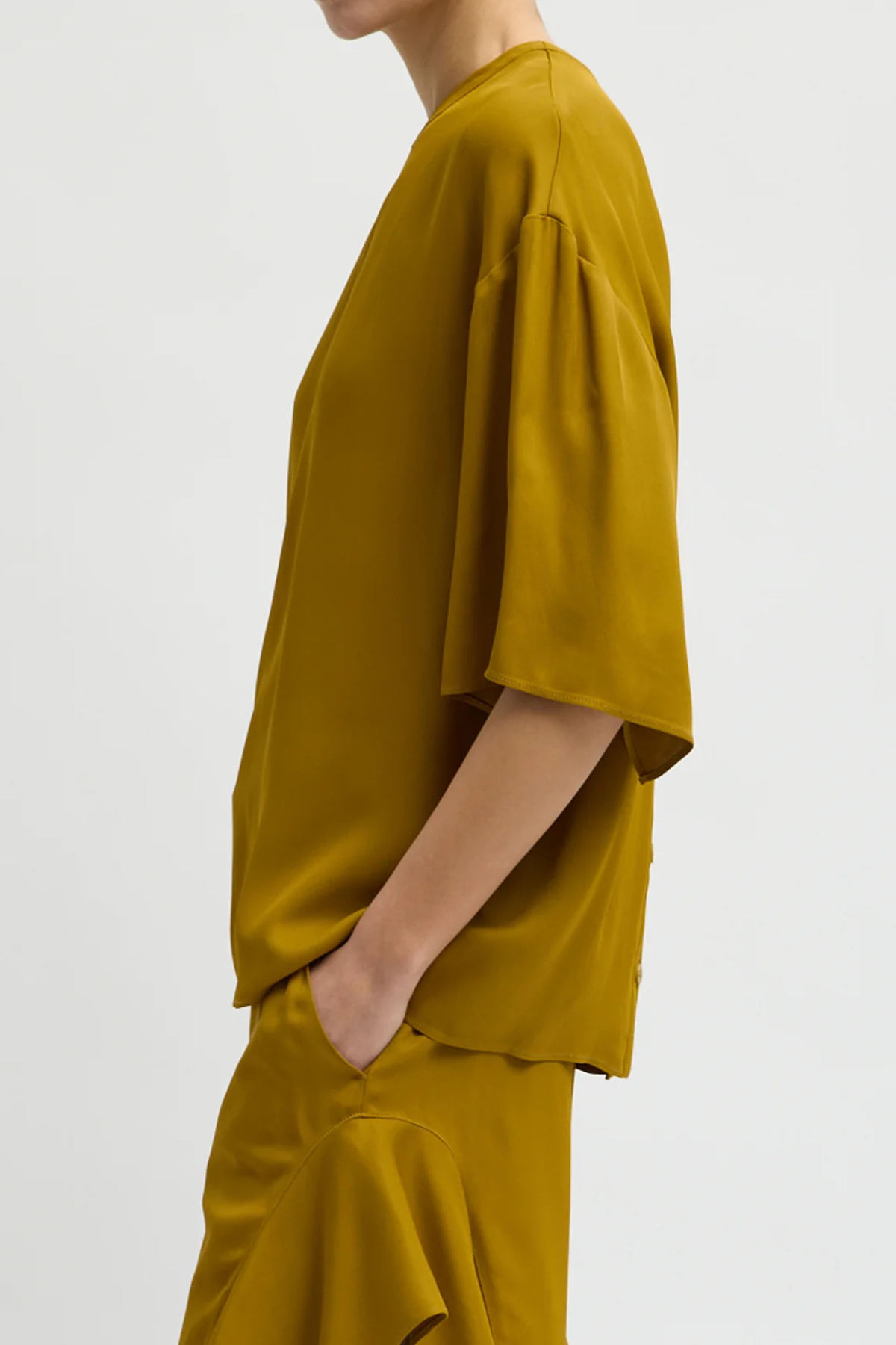 Tibi  Eco Acetate Viscose Easy T-Shirt With Slit Detail - Mustard