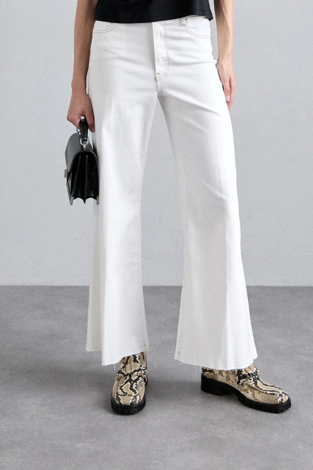 Frame Le Slim Palazzo Crop Jeans - White Raw Fray
