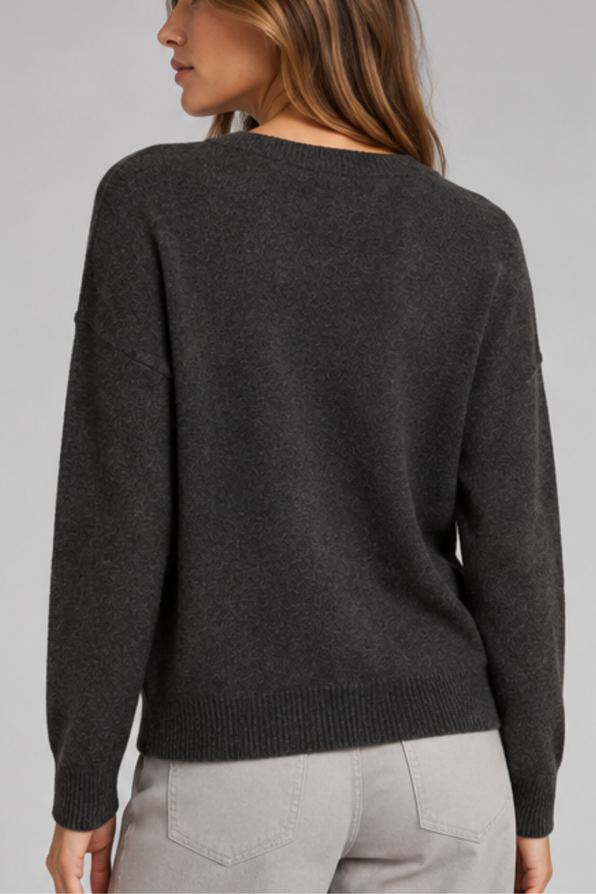 Majestic Filatures Merino Long Sleeve V-Neck - Charbon Chine