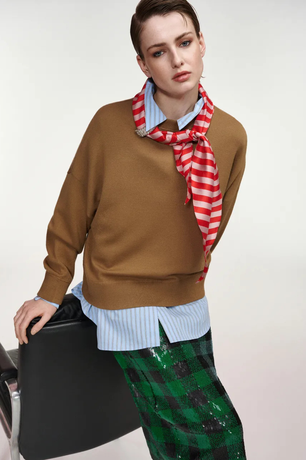 Essentiel Antwerp Kurtis Pullover With Scarf - Camel Club