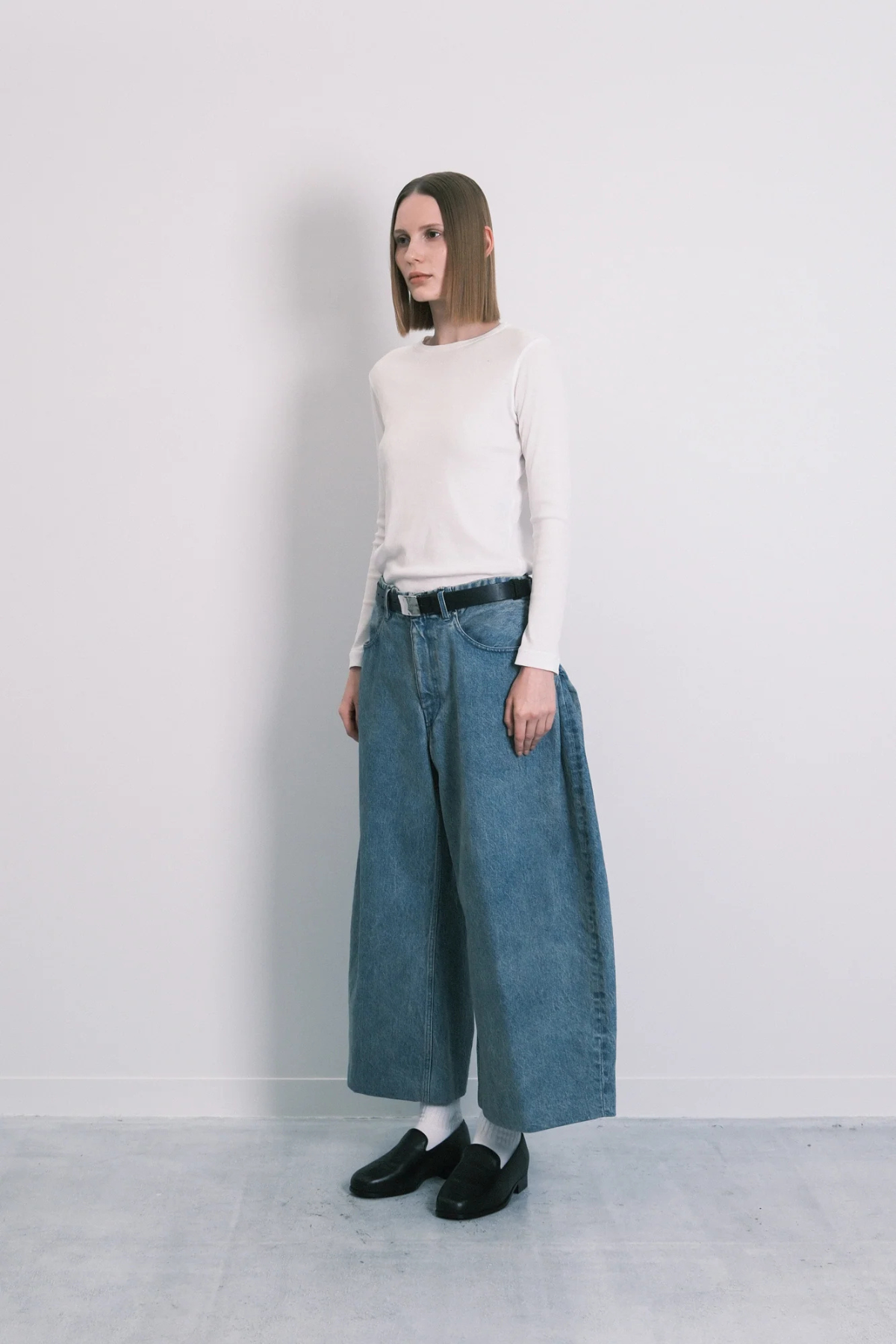 TANAKA Wide Cropped Jeans - Dusty Blue