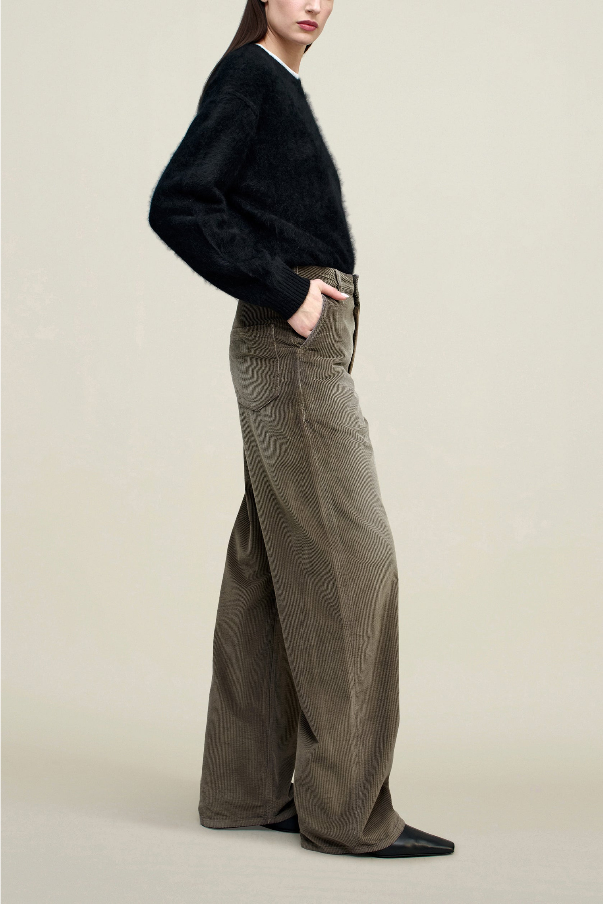 Kallmeyer Lena V-Neck in Brushed Cashmere Sweater