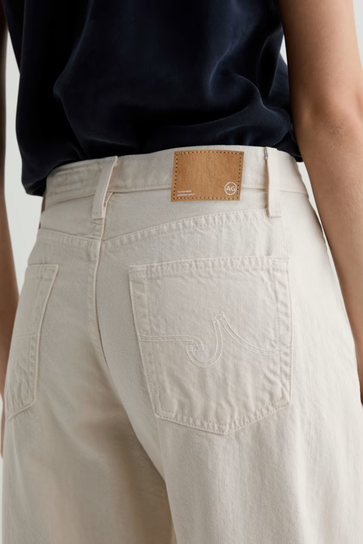 AG Jeans Hattie Crop Jean - Opal Stone