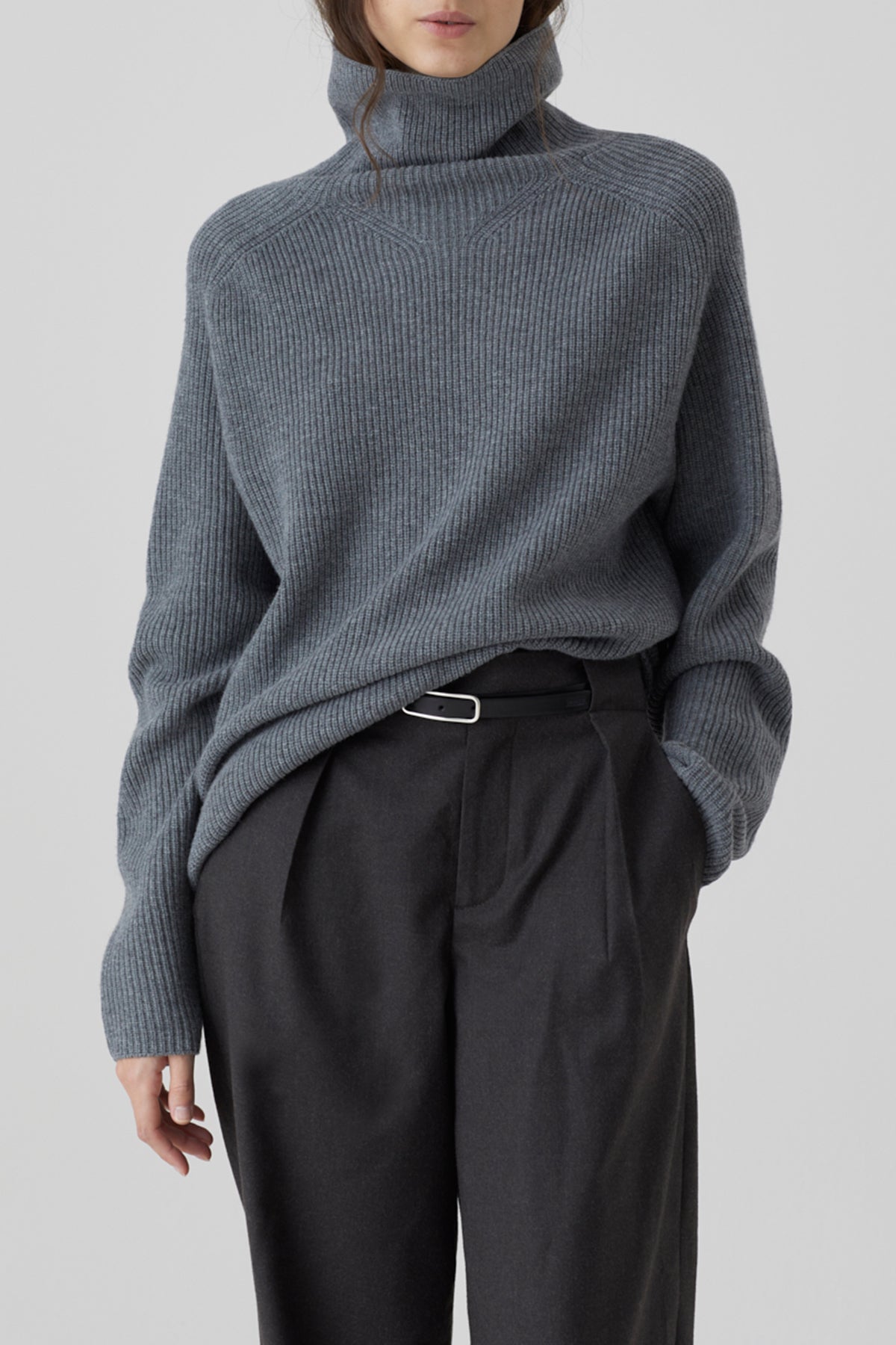 Closed Roll Neck Sweater