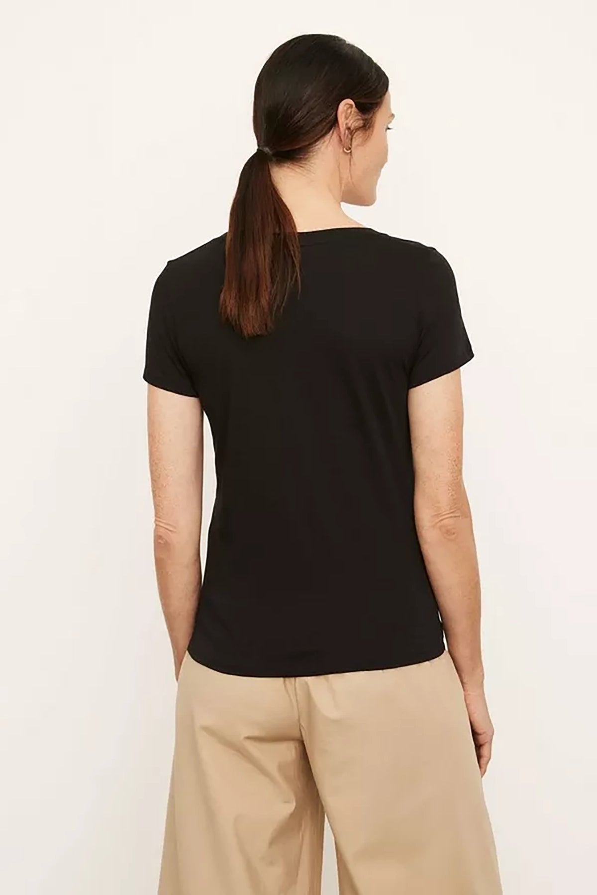 Vince Essential V-Neck