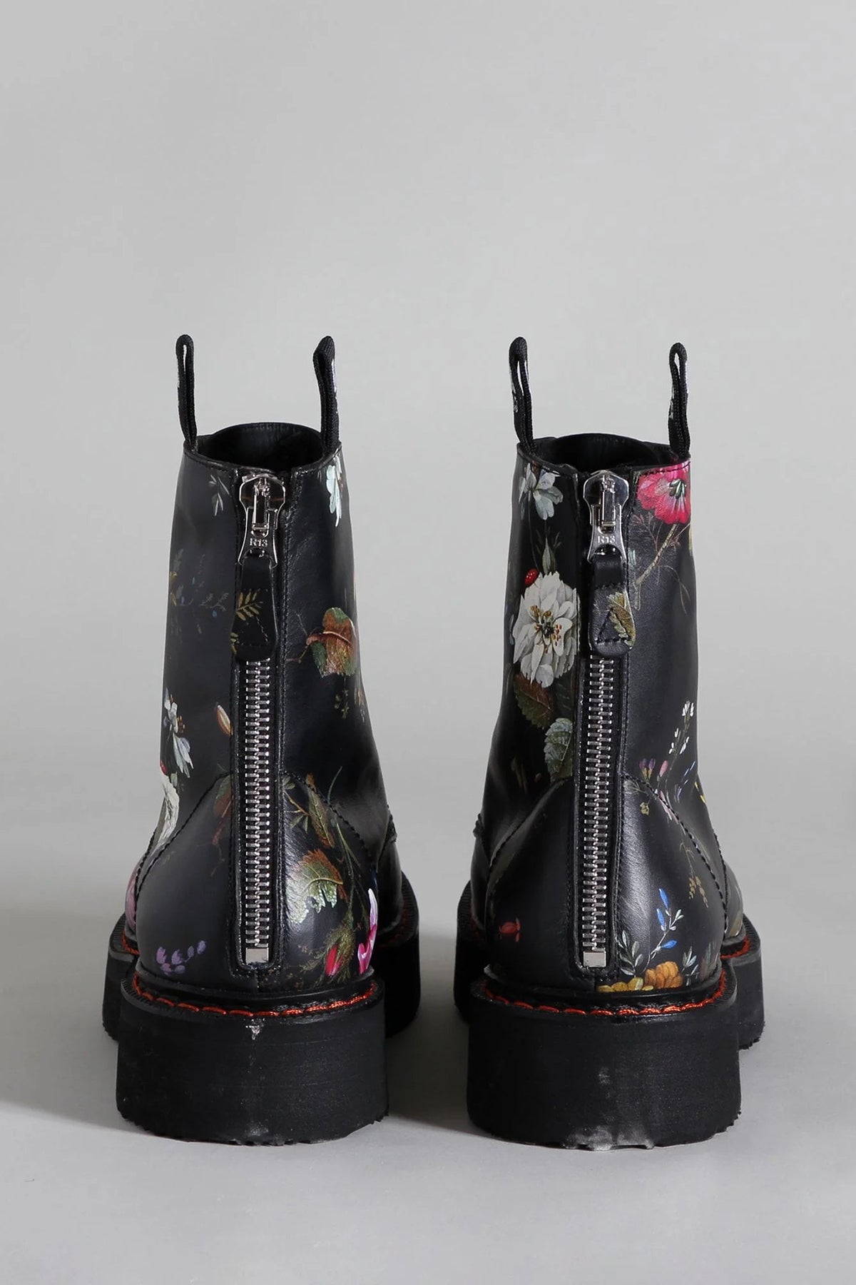 R-13 Bottes empilées à fleurs 