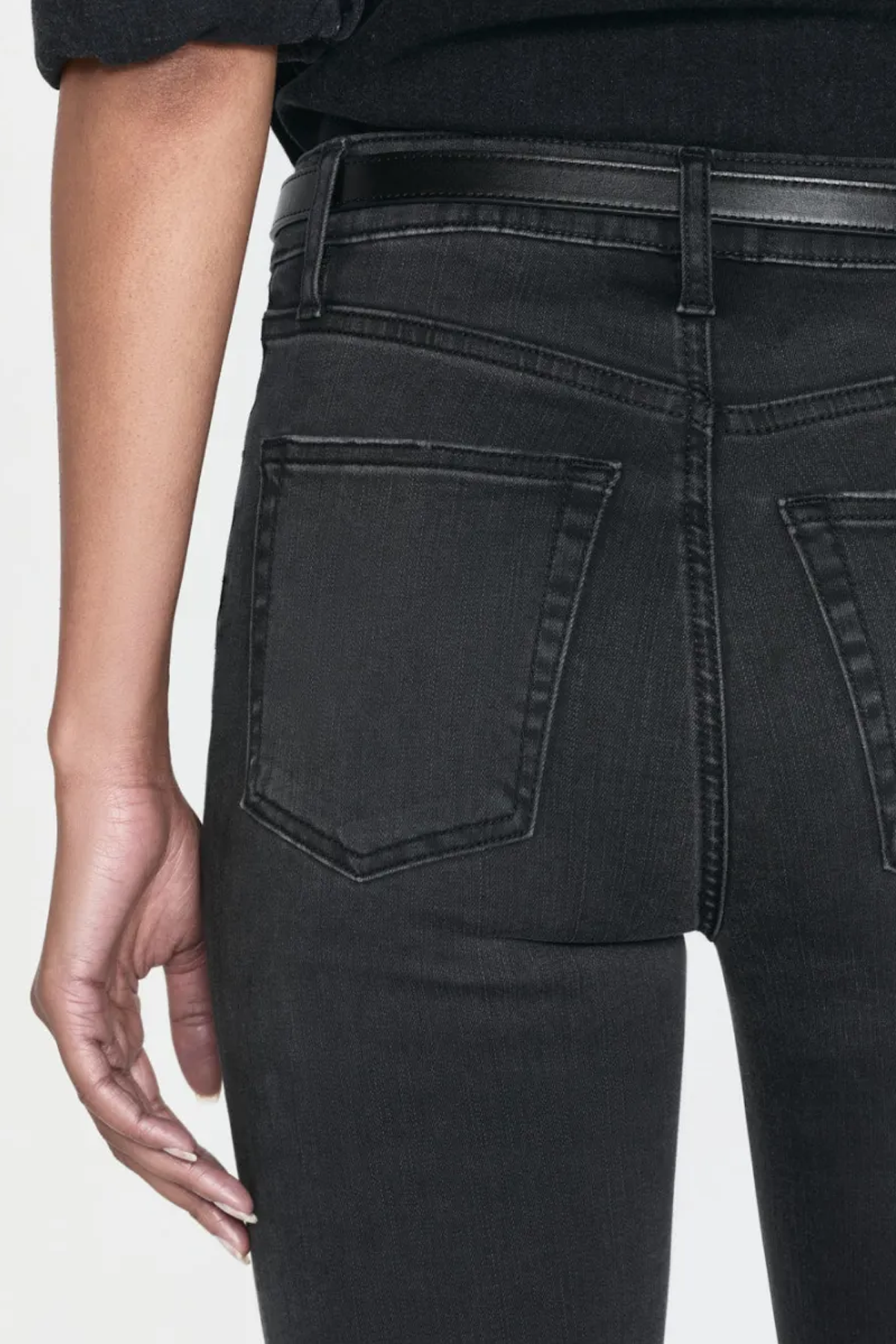 Frame Le Sleek Straight Jeans