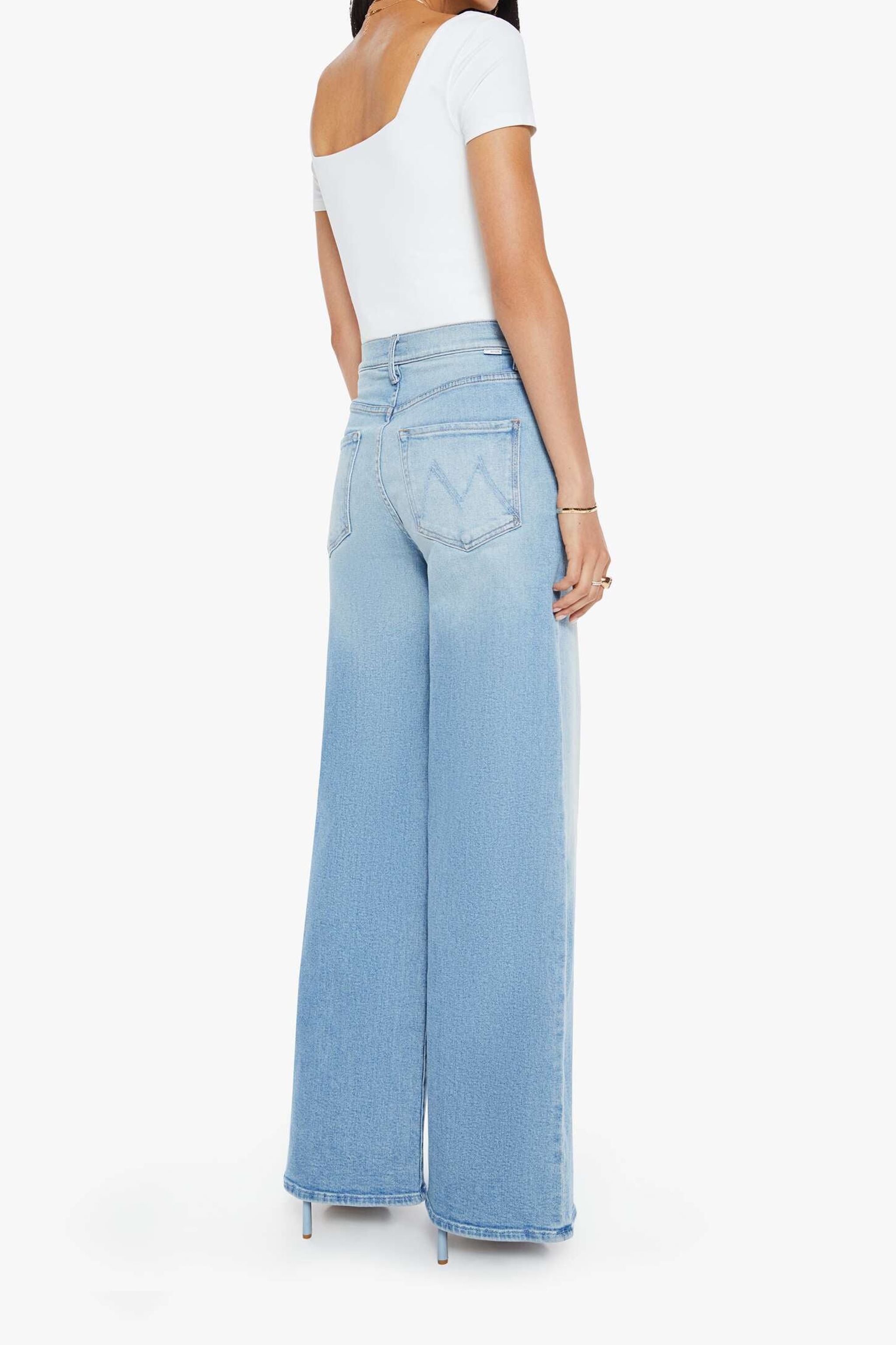 MOTHER The Ditcher Roller Zip Sneak Jeans