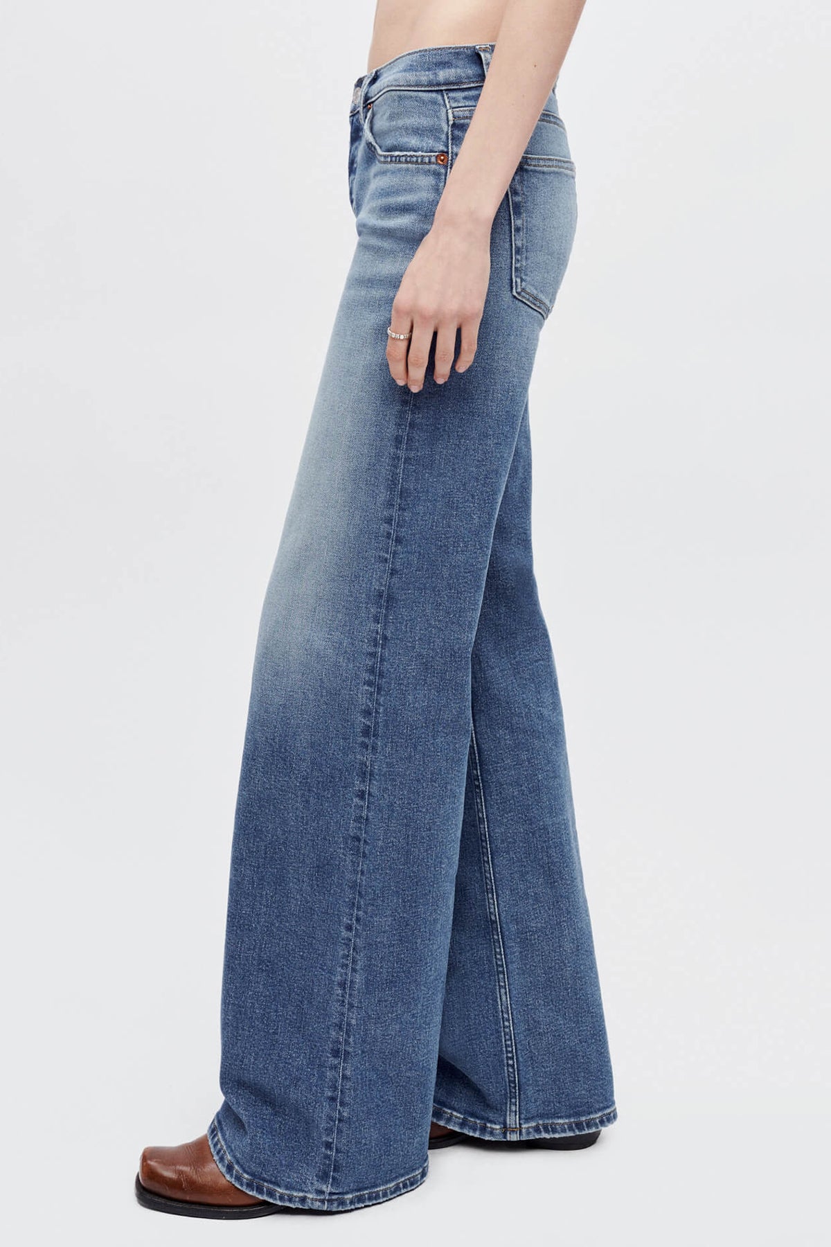 Re/Done Mid Rise Wide Leg Jeans