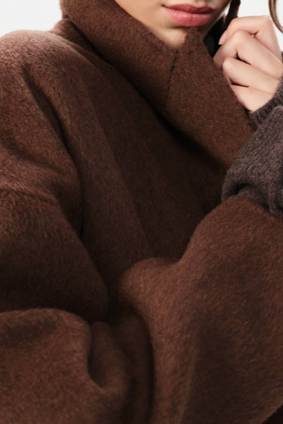 Maria Cher Padua Lionela Coat