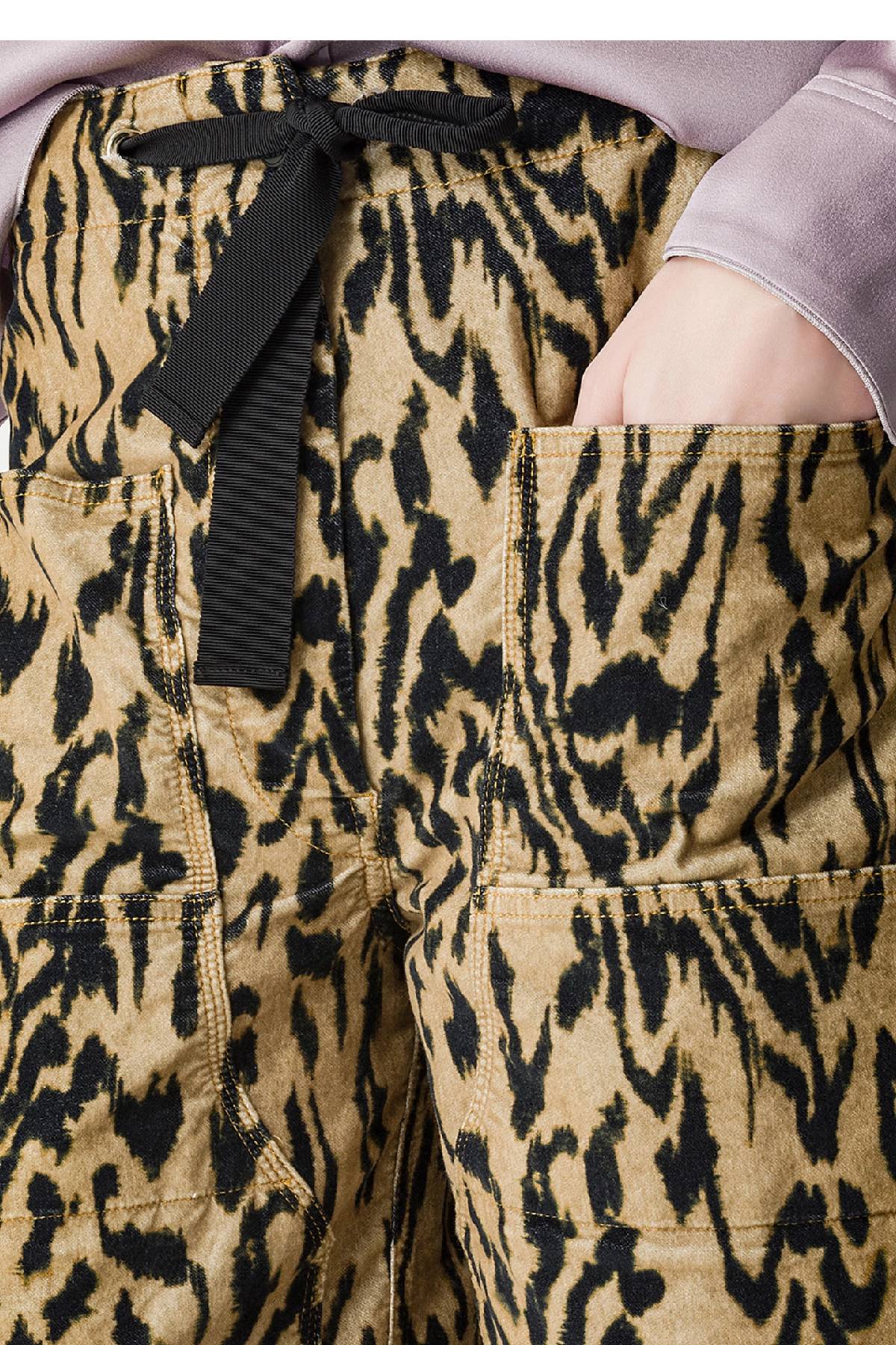 Pantalones cargo de terciopelo con estampado "Moiree" de Forte Forte