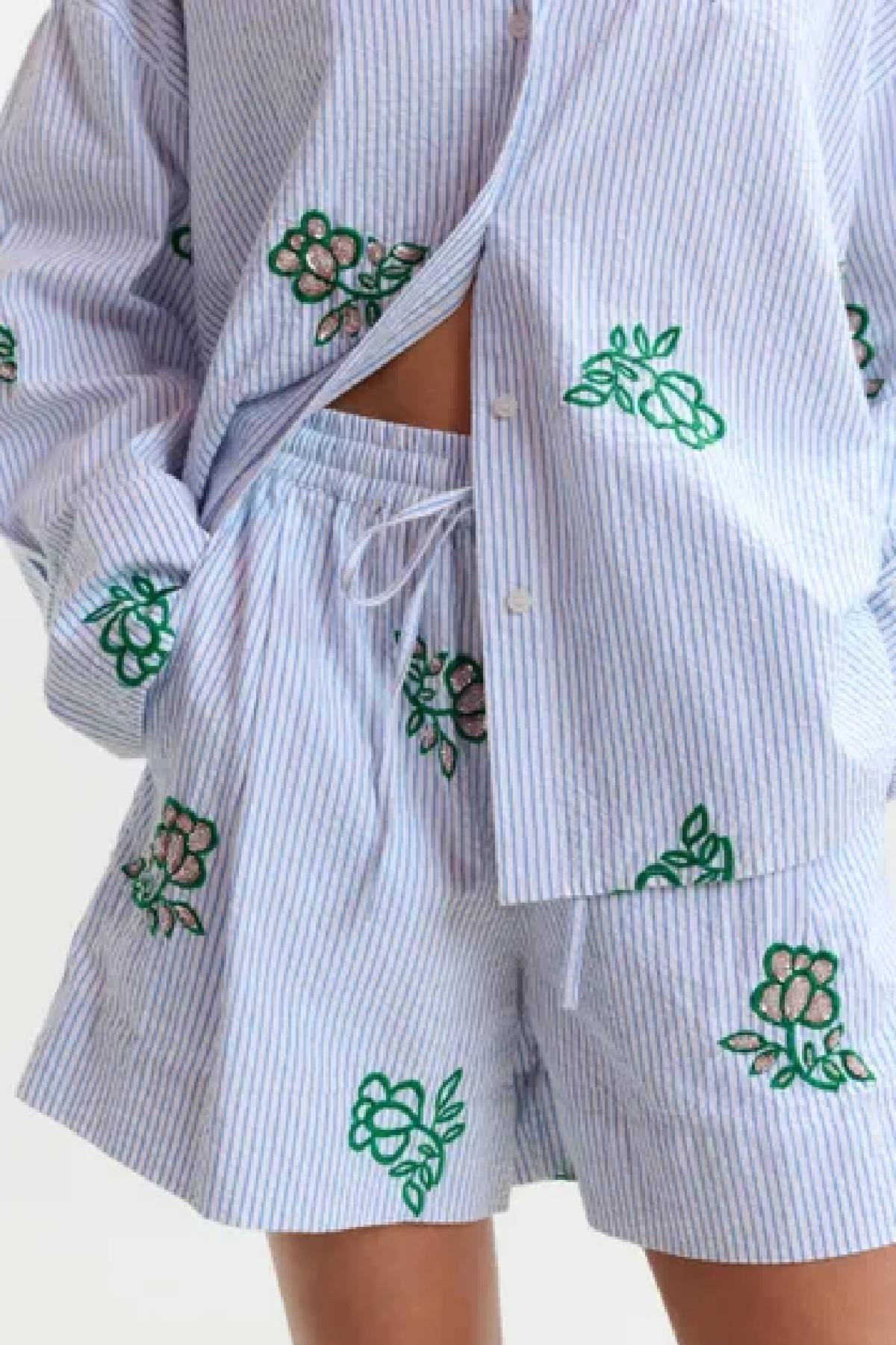 Essentiel Antwerp Juste Overboard Shorts