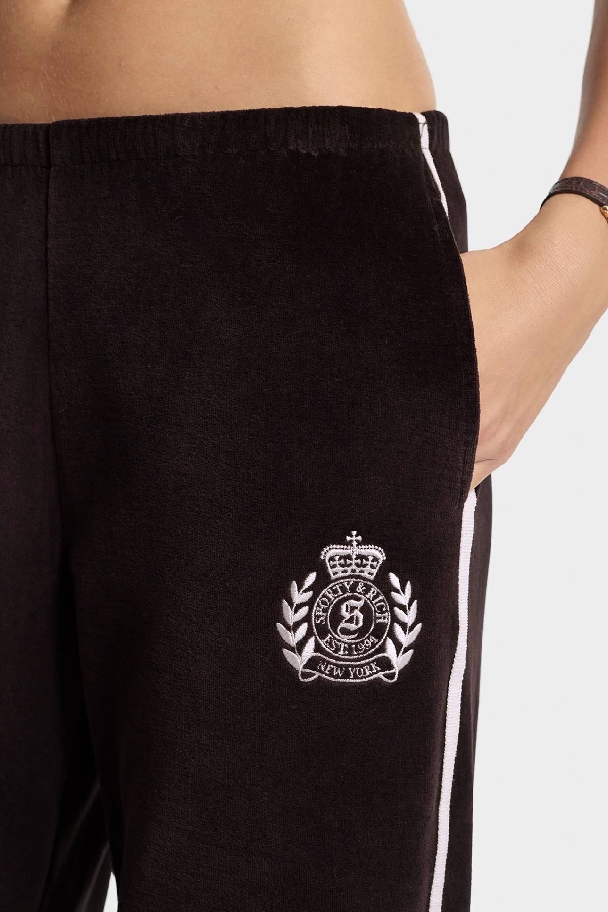 Sporty & Rich NY Crest Velour Sweatpant